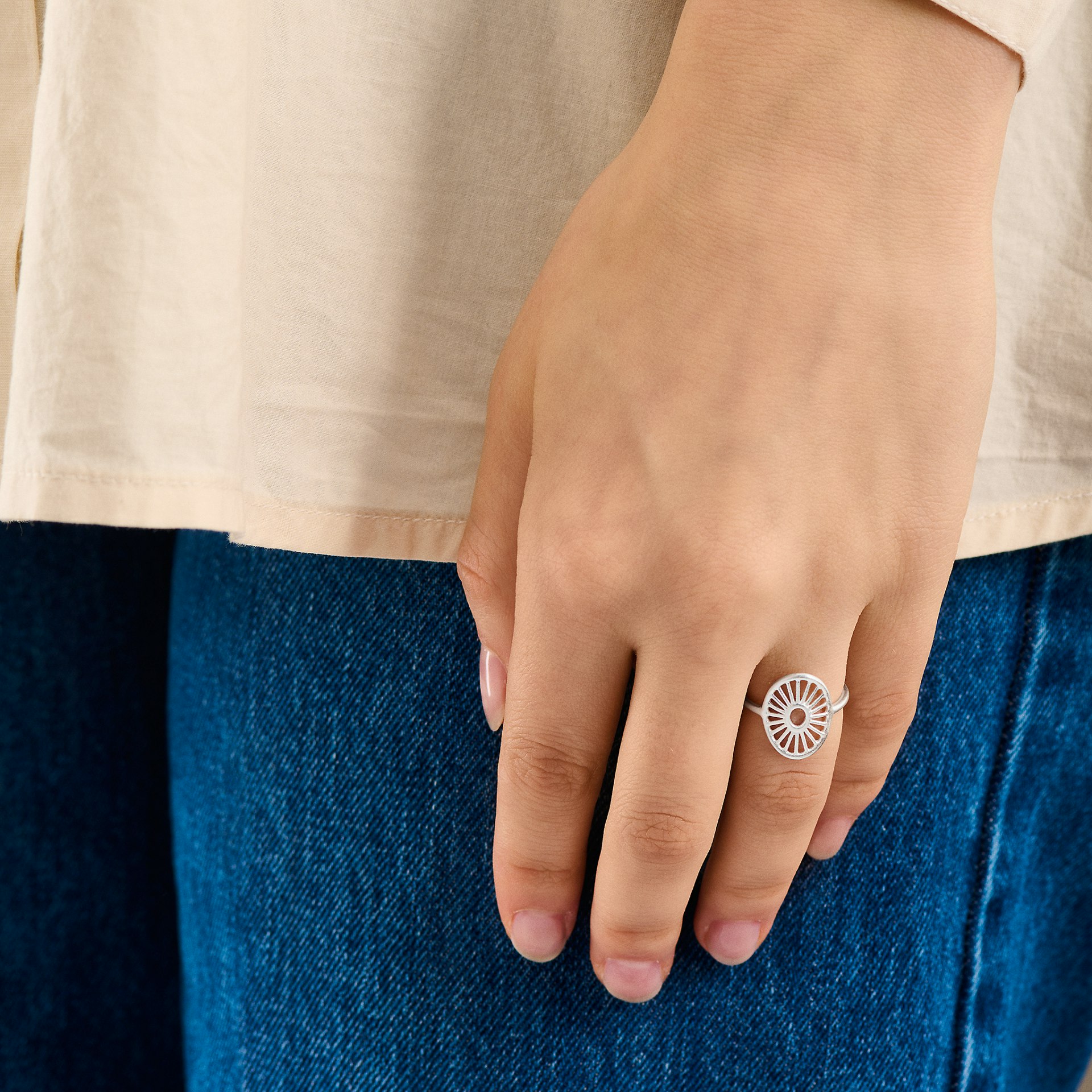 Small Daylight ring fra Pernille Corydon i Sølv Sterling 925