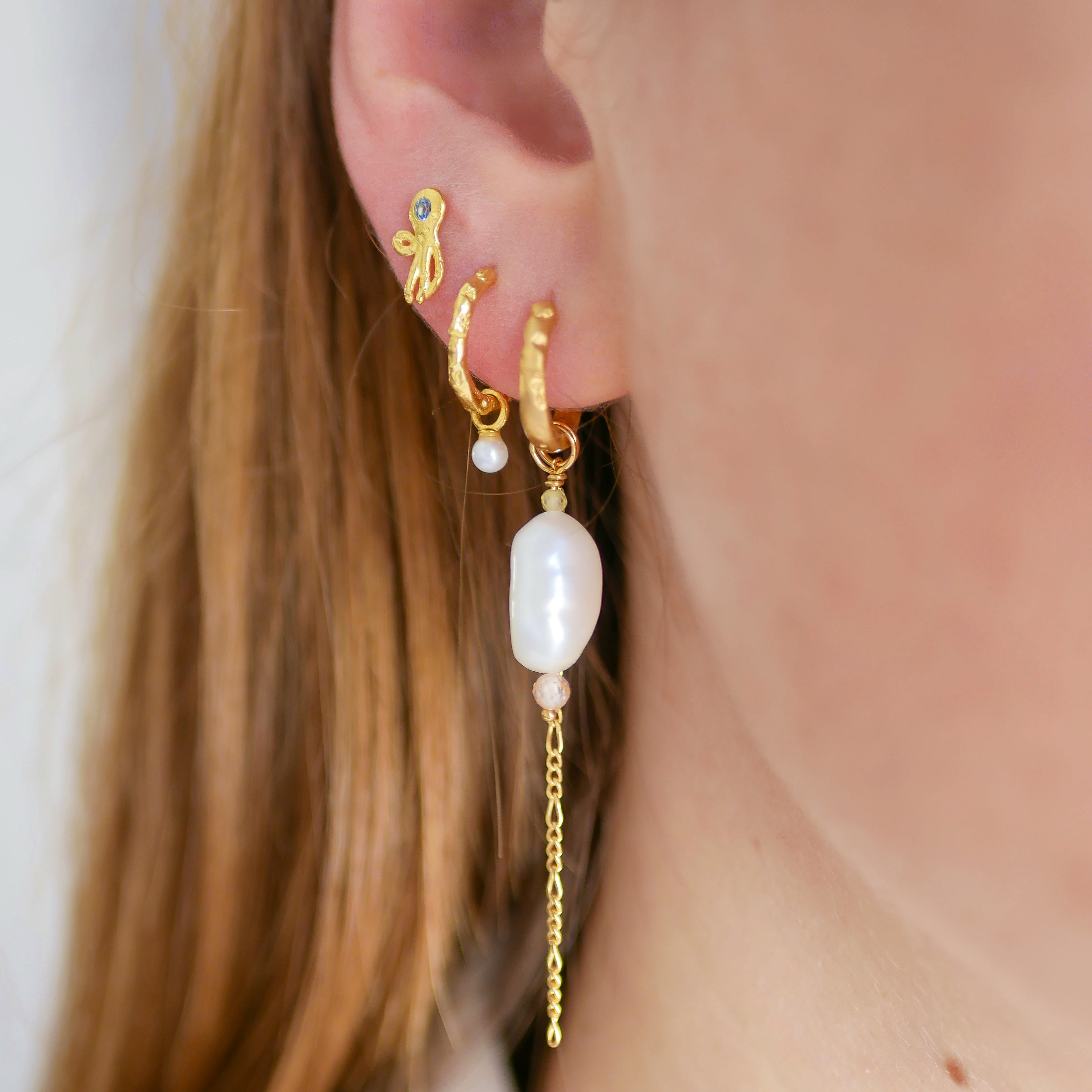 Belle Pearl Hoops från Enamel Copenhagen i Silver Sterling 925