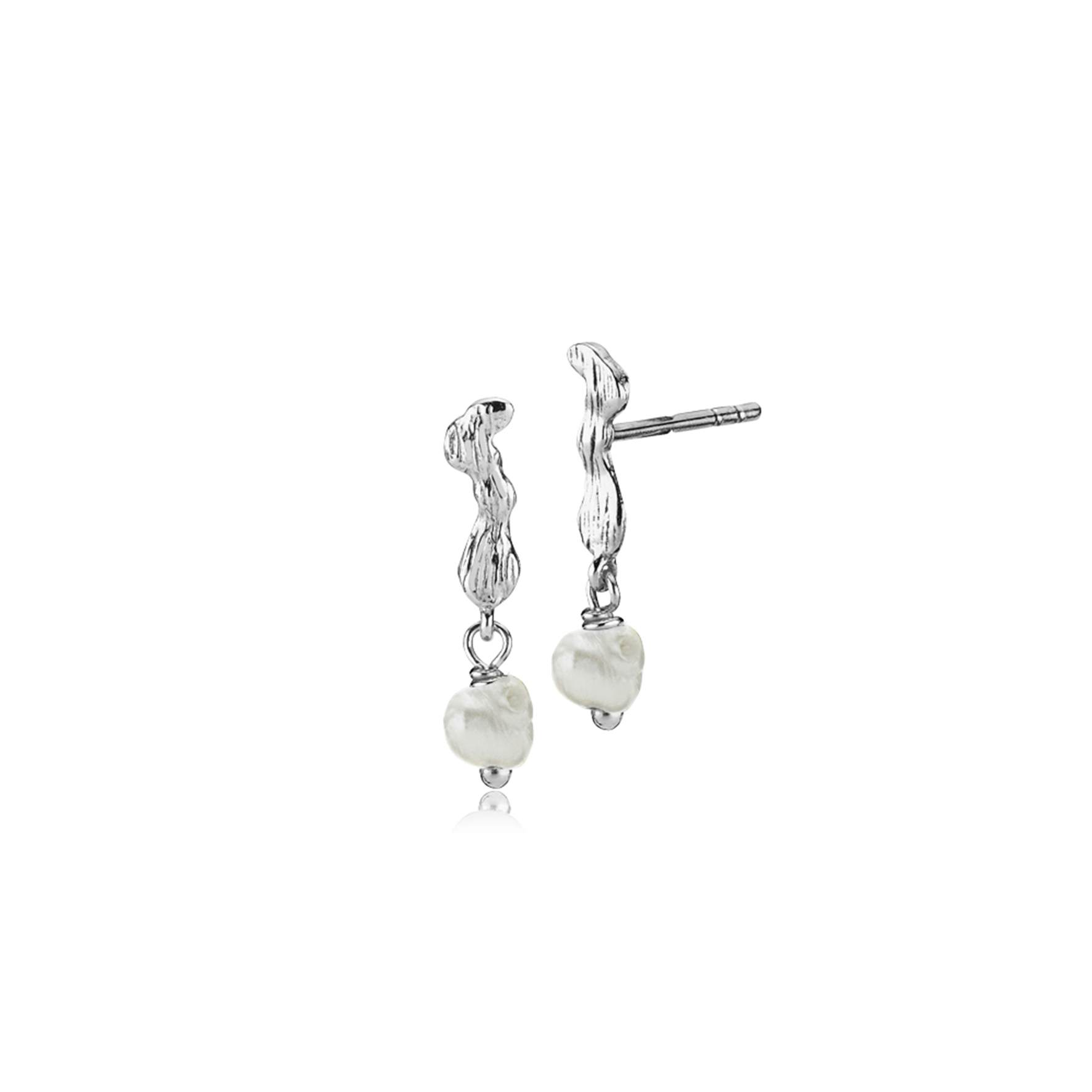 Lærke Bentsen By Sistie Earsticks Whit Pearls från Sistie i Silver Sterling 925|Freshwater Pearl
