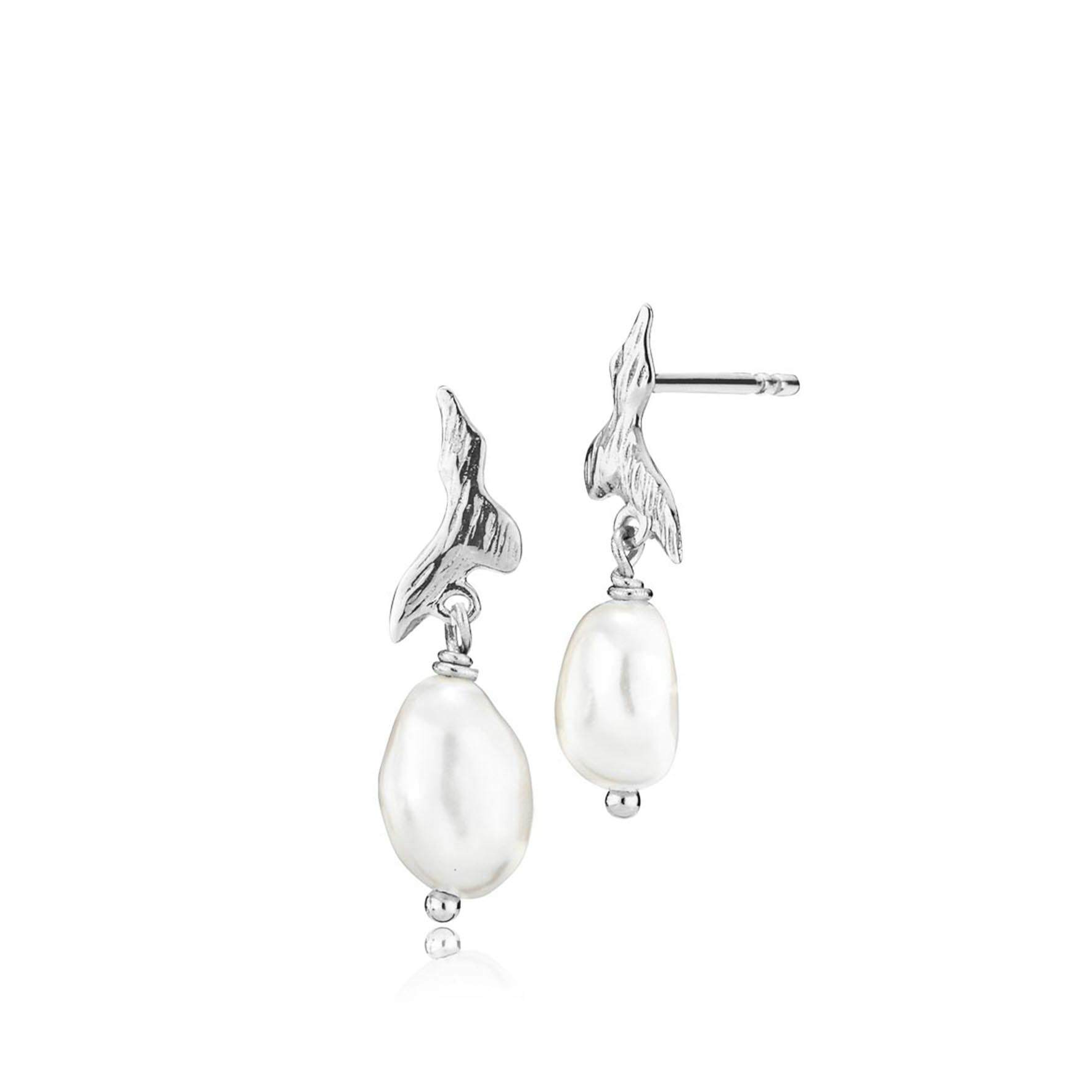 Fairy Earrings With Pearl fra Izabel Camille i Sølv Sterling 925