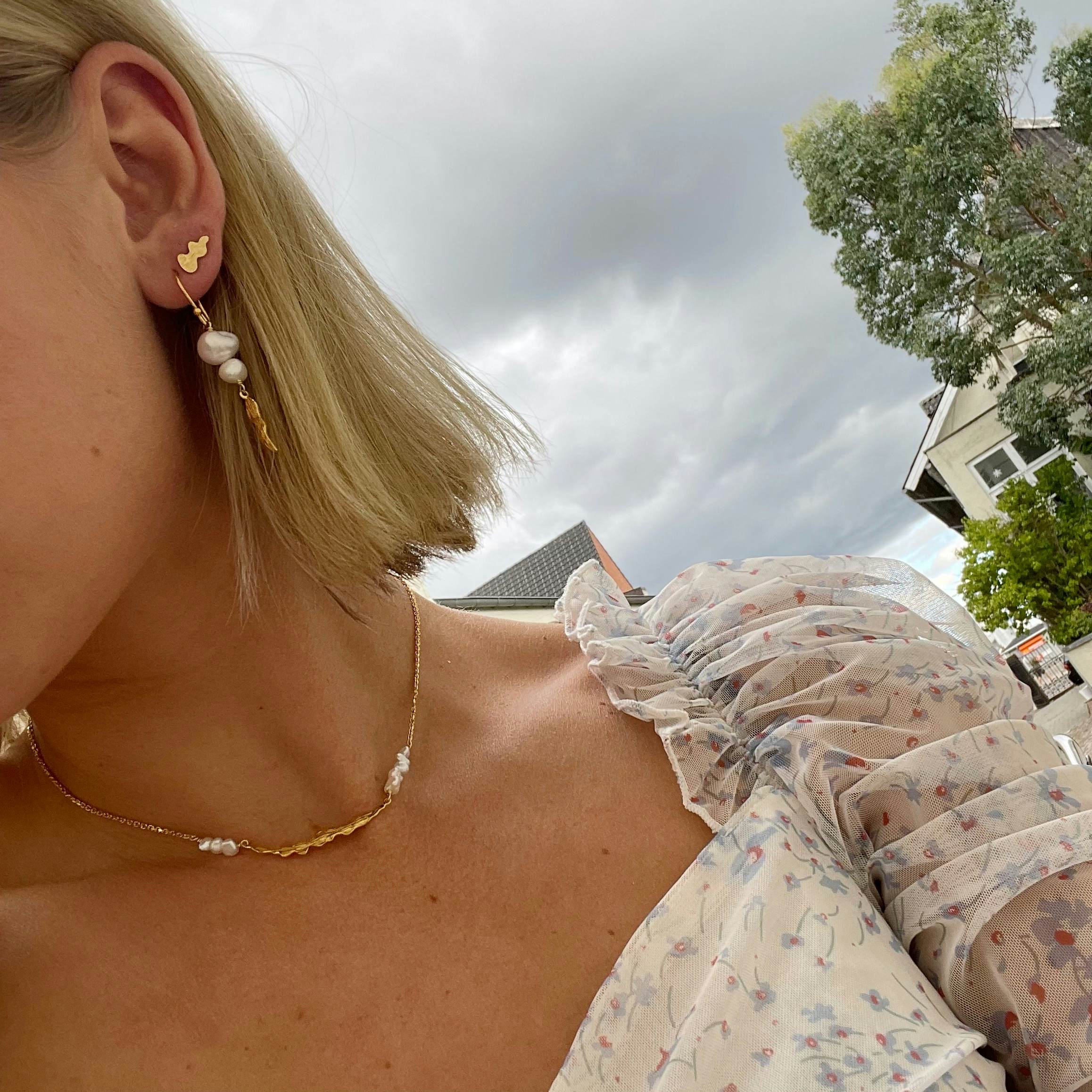 Ellie Long Earrings fra Izabel Camille i Forgyldt-Sølv Sterling 925