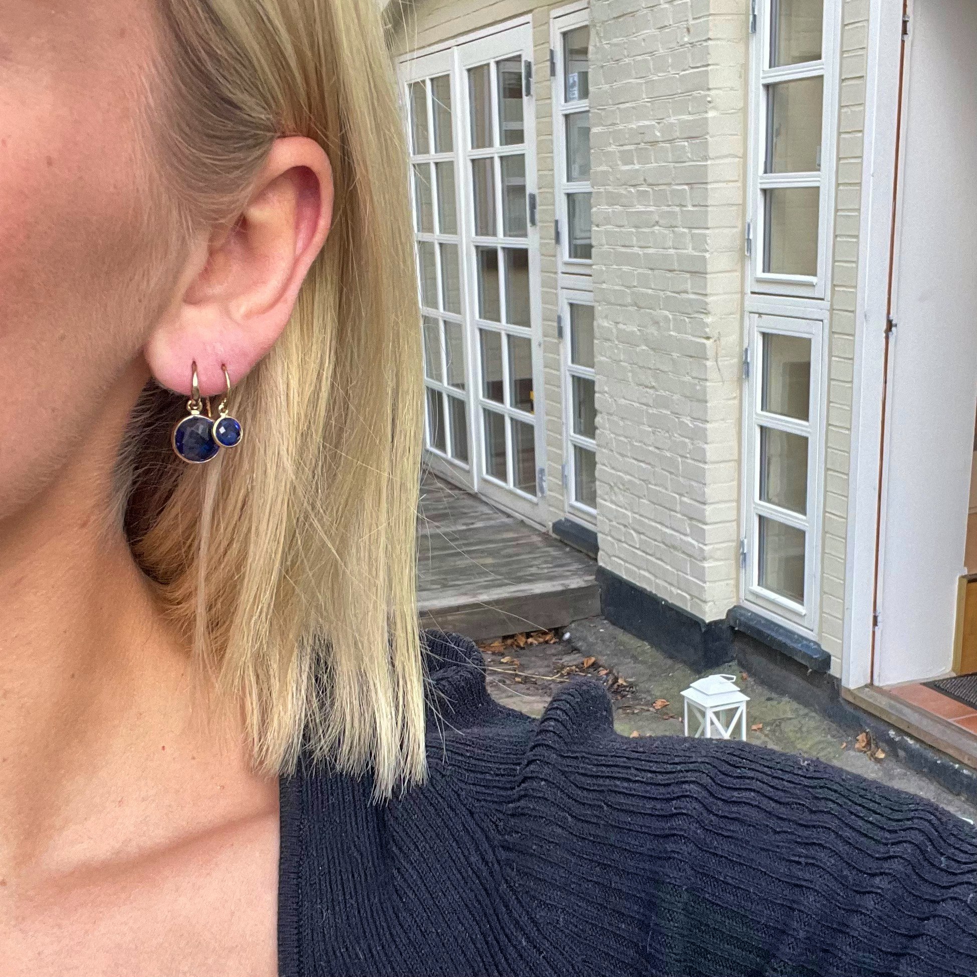 Prima Donna earrings small Green Onyx fra Izabel Camille i Forgylt-Sølv Sterling 925