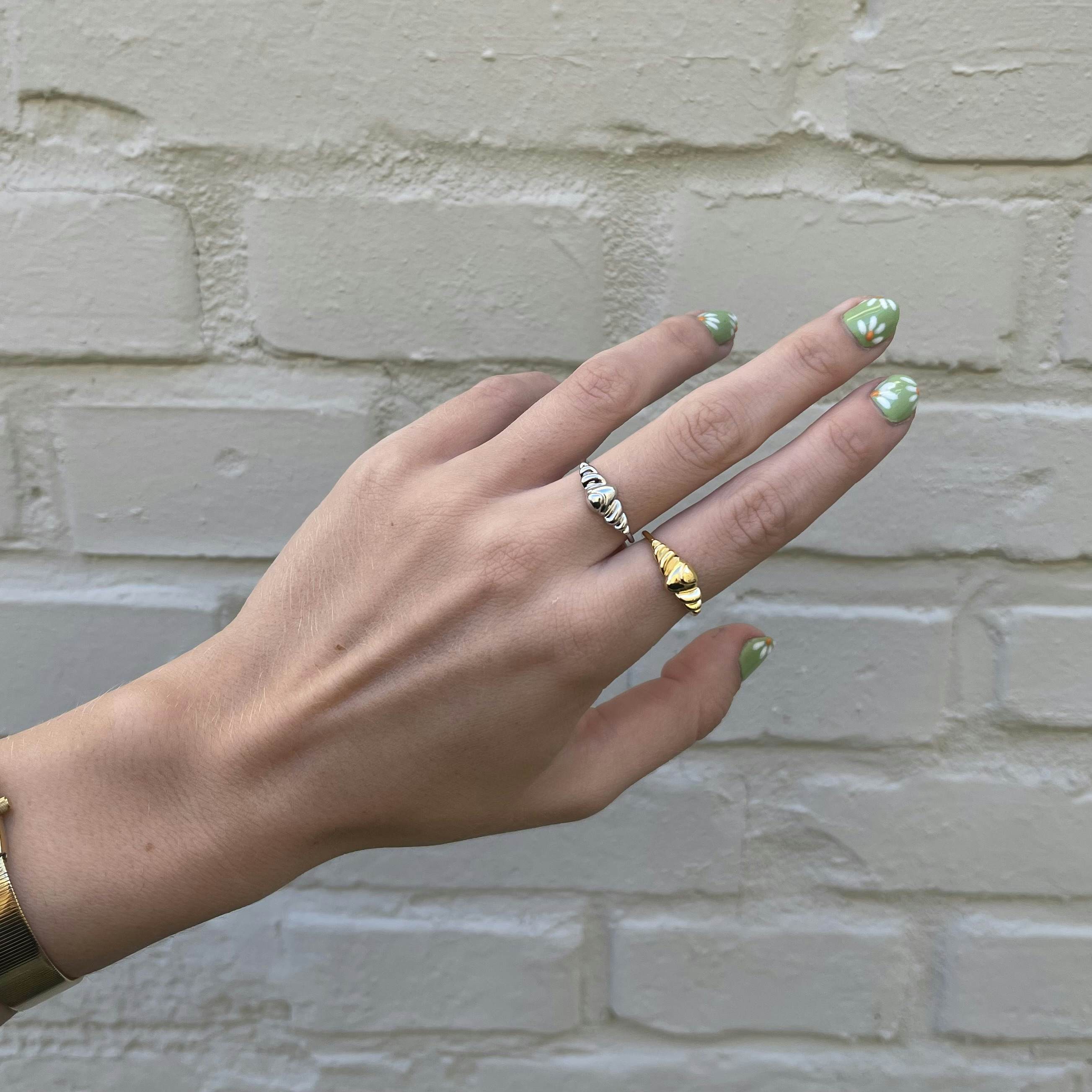 Frederikke Wærens by Sistie Croissant Ring from Sistie in Goldplated-Silver Sterling 925