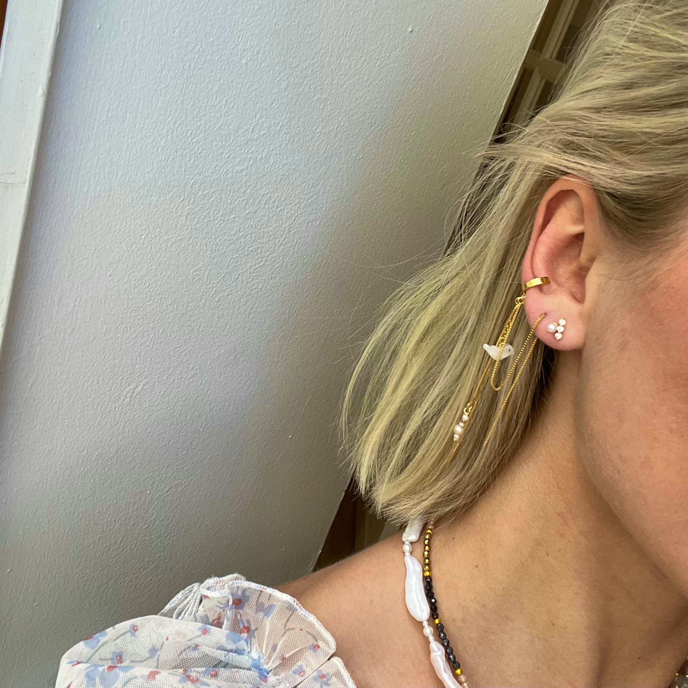 Brazil Pearl Earcuff