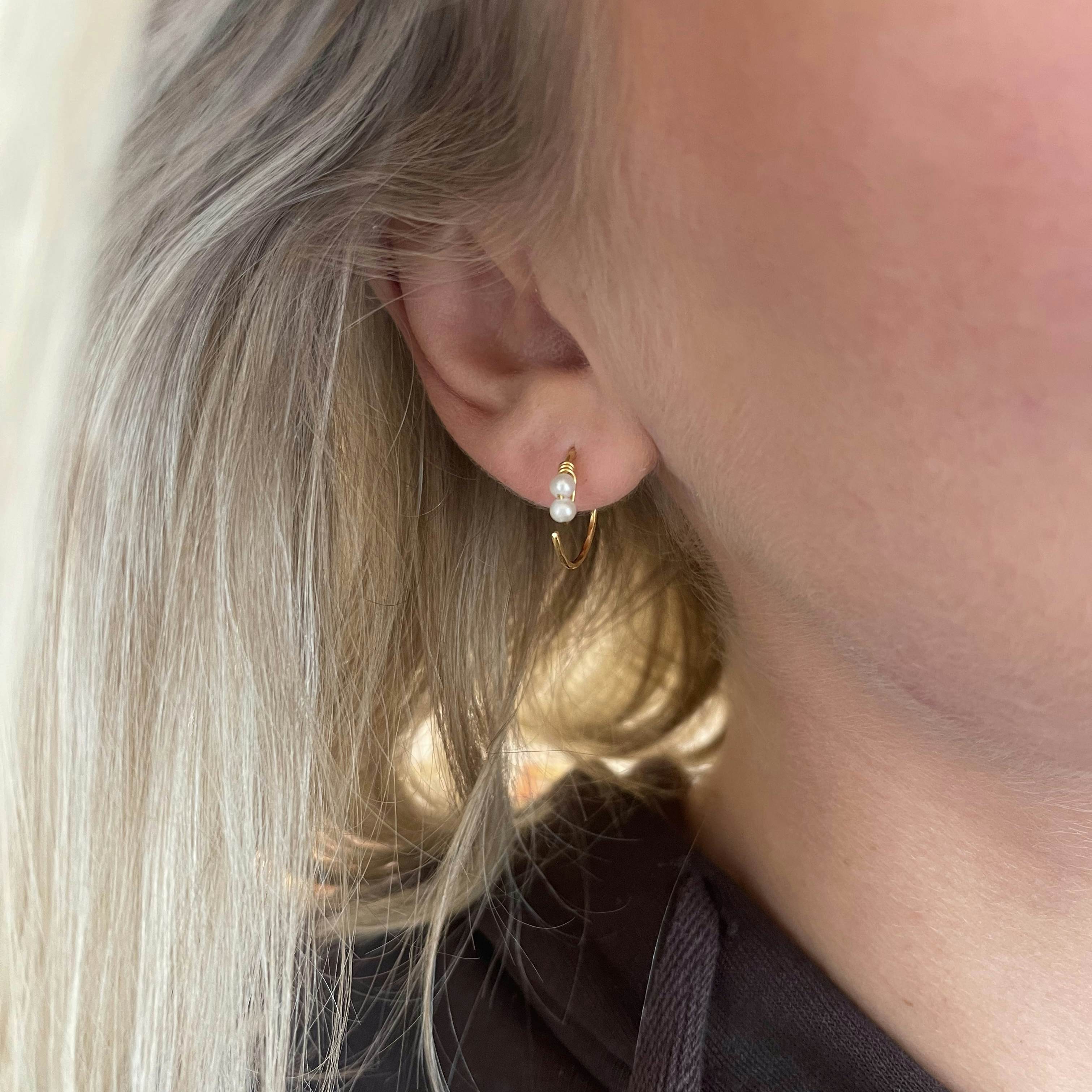 Donna Earrings von Maanesten in Vergoldet-Silber Sterling 925|Freshwater Pearl