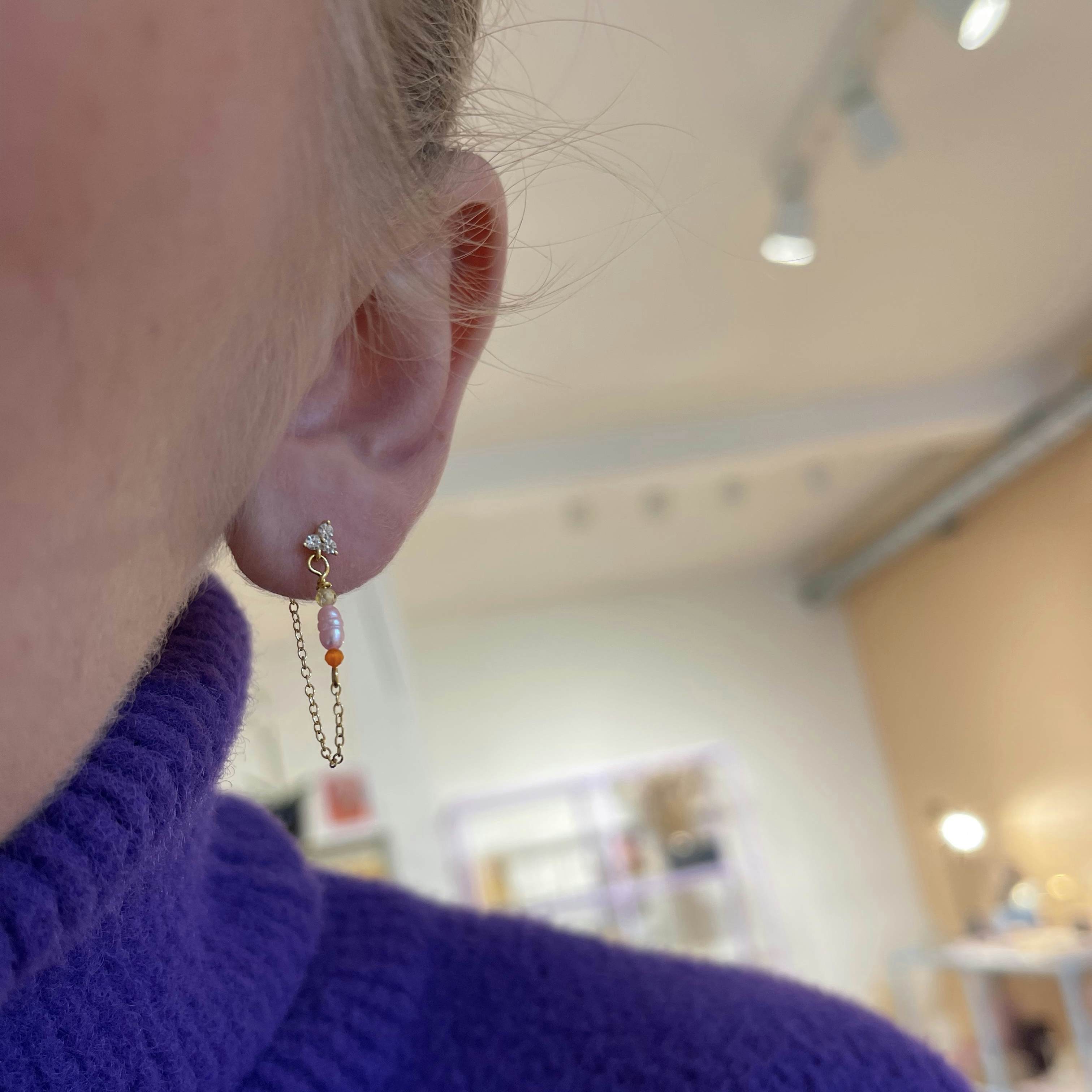 Bettina Rose Multi Earring från Nuni Copenhagen i Förgyllt-Silver Sterling 925| ,Freshwater Pearl|Blank
