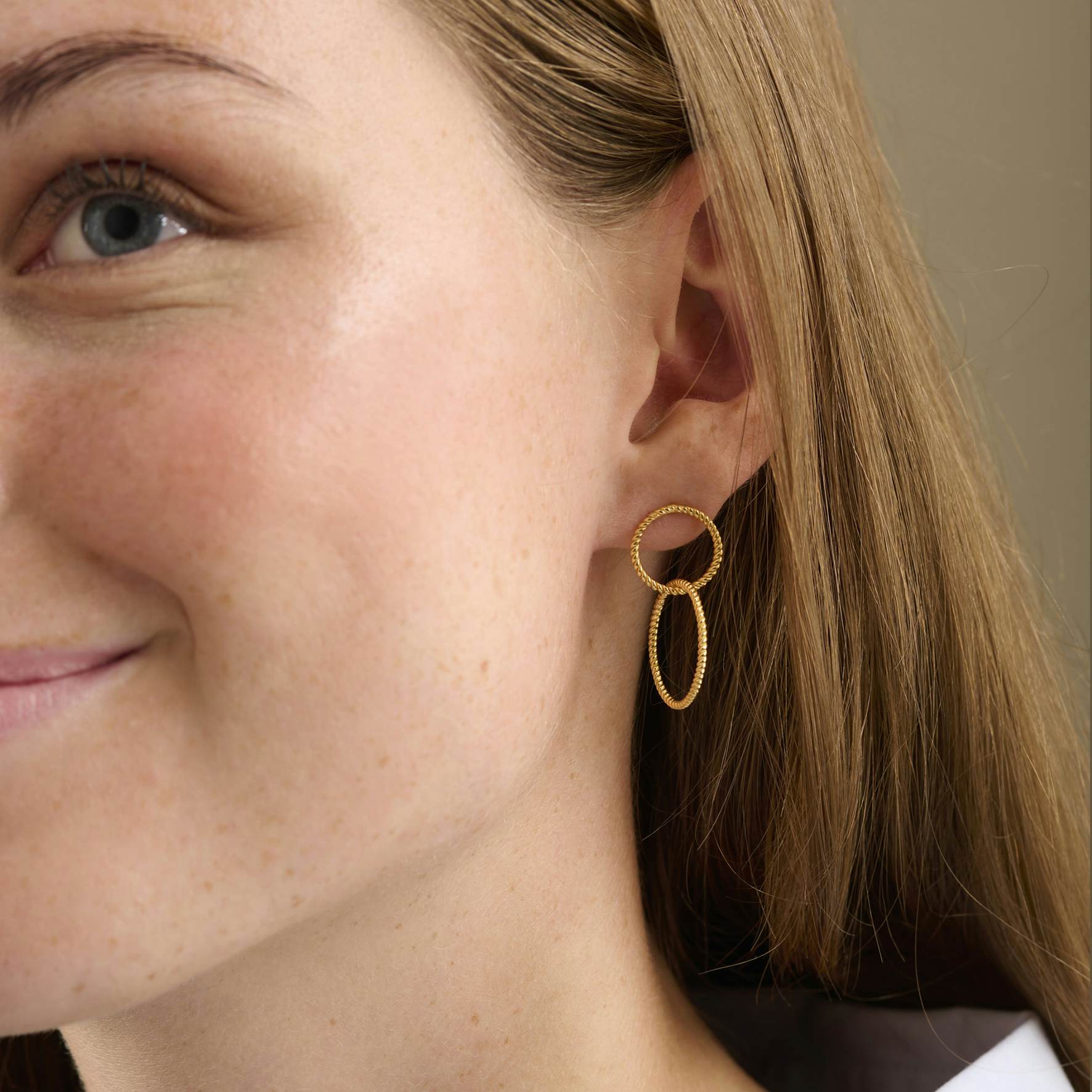 Double Twisted Earrings von Pernille Corydon in Vergoldet-Silber Sterling 925