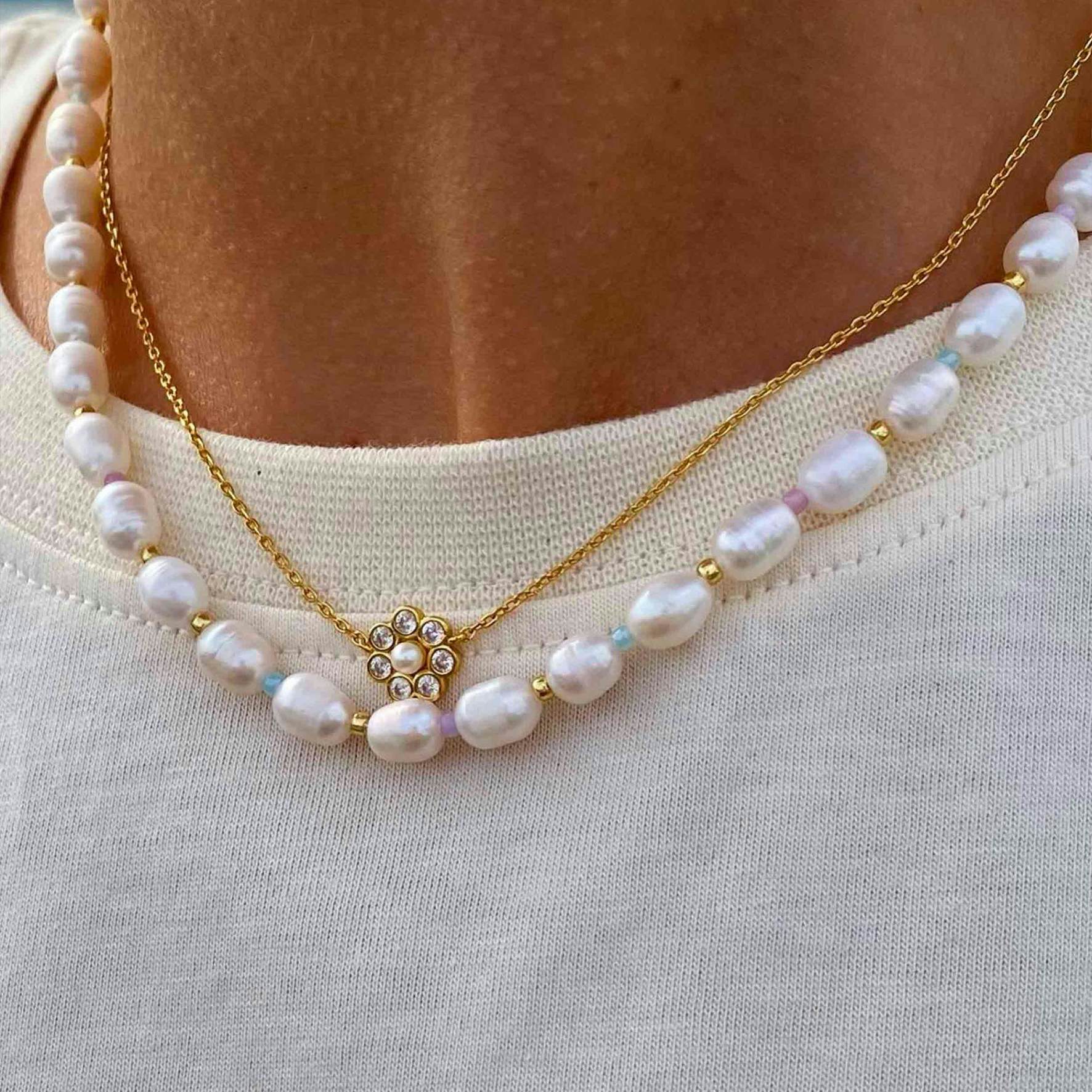 Pastel Pearl Necklace fra Hultquist Copenhagen i Forgylt-Sølv Sterling 925|Freshwater Pearl