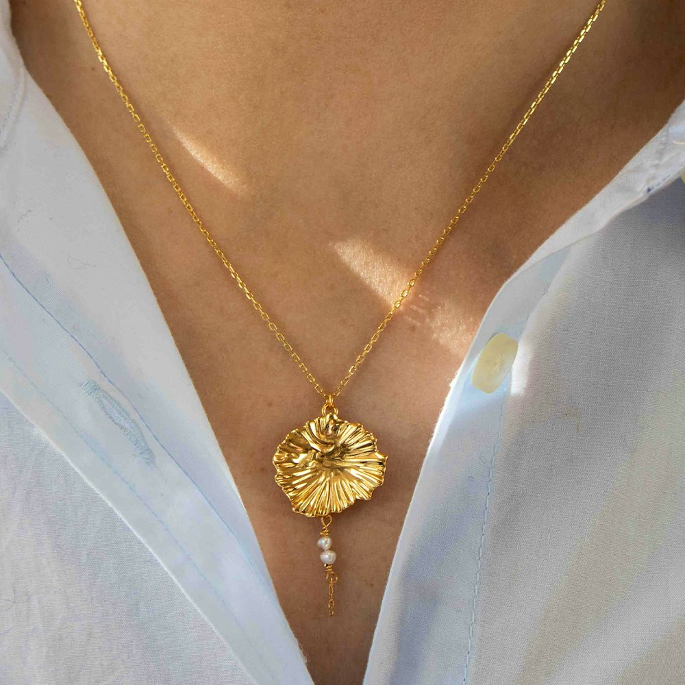 Dagmar Necklace z Hultquist Copenhagen v Pozlacené stříbro sterling 925