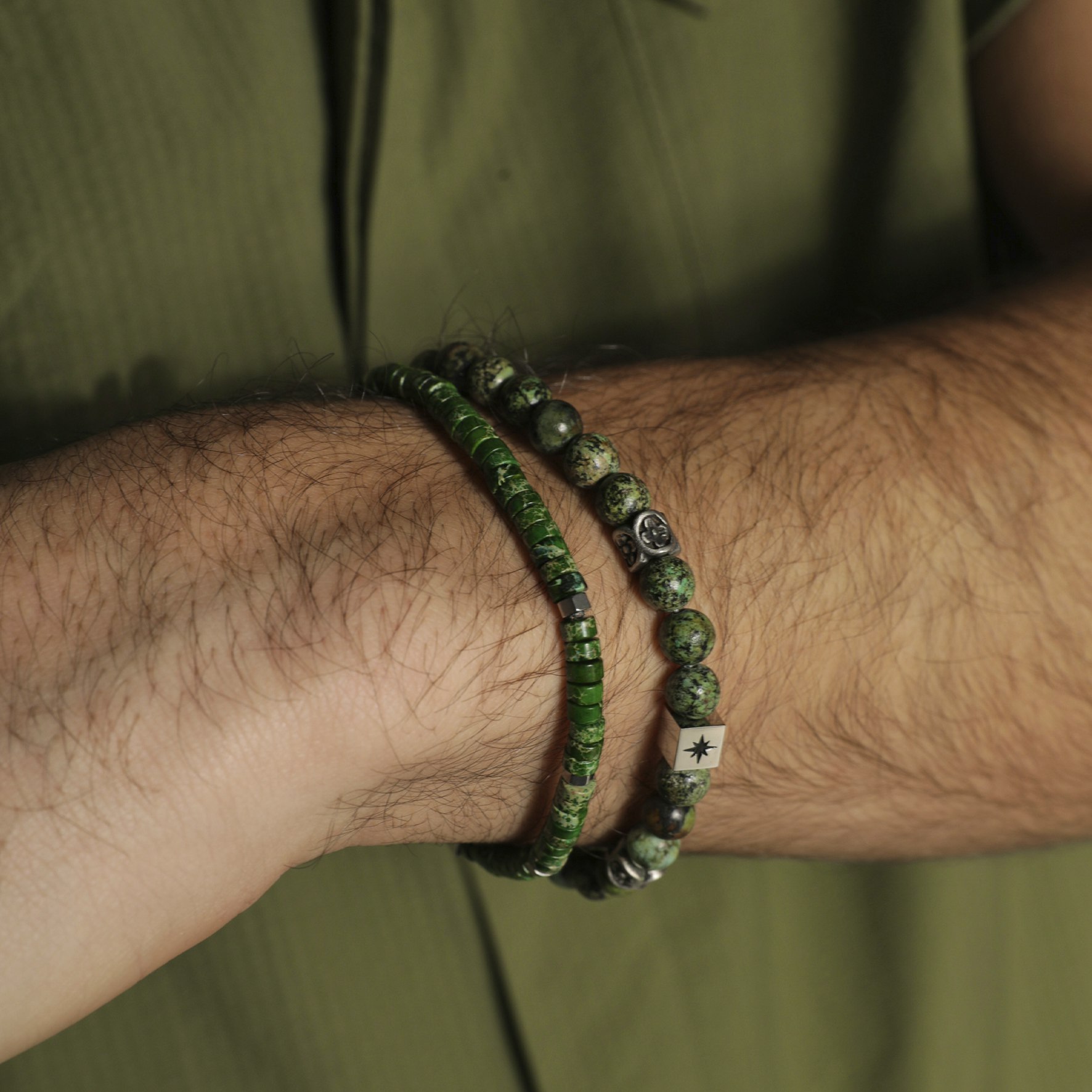 Nohr Bracelet Green Beads fra SAMIE i Rustfrit Stål