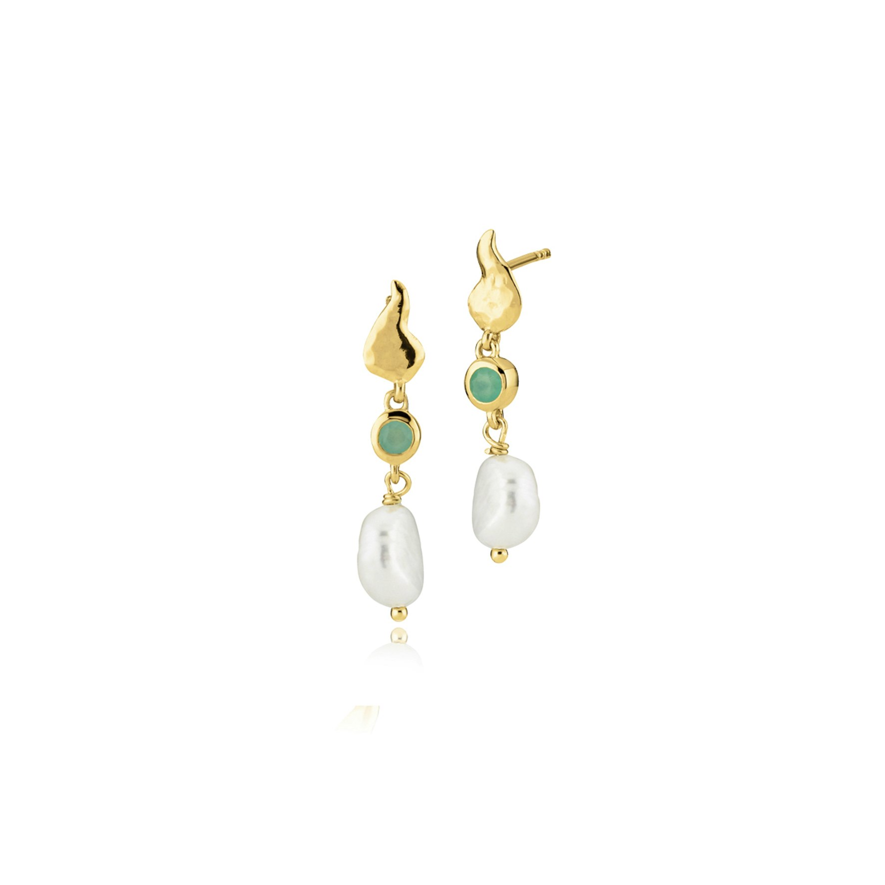 Leonora Earrings With Pearl And Green Stone von Izabel Camille in Vergoldet-Silber Sterling 925
