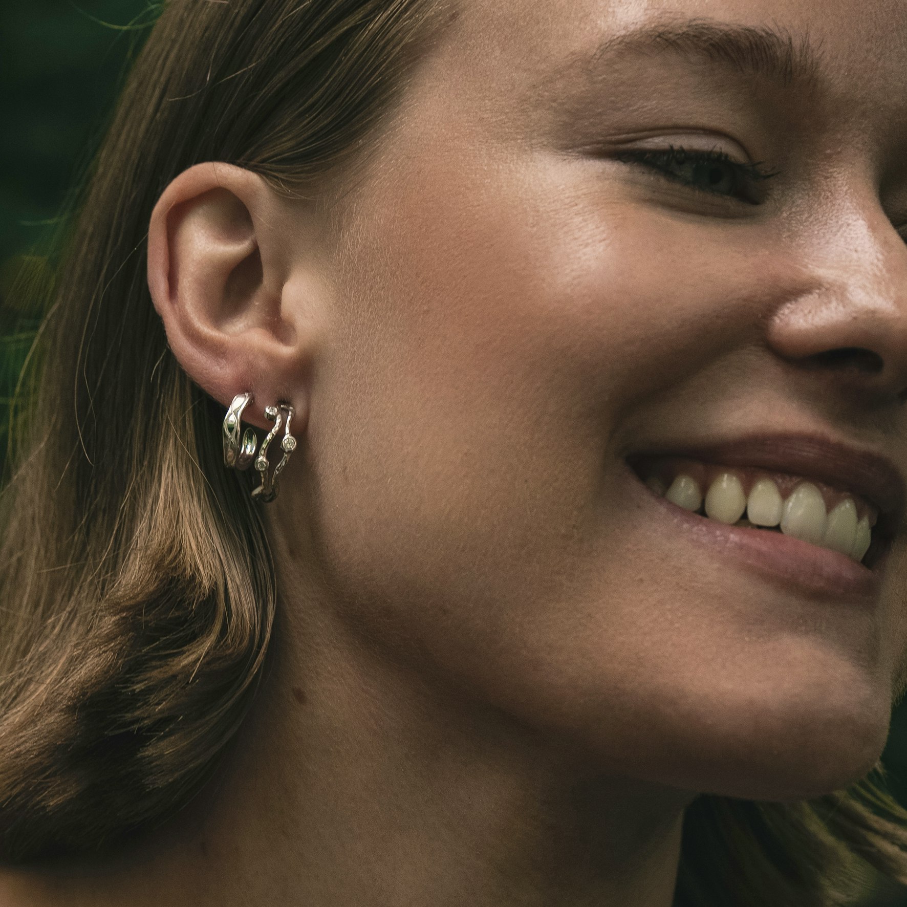 Vera Earrings fra Izabel Camille i Forgyldt-Sølv Sterling 925