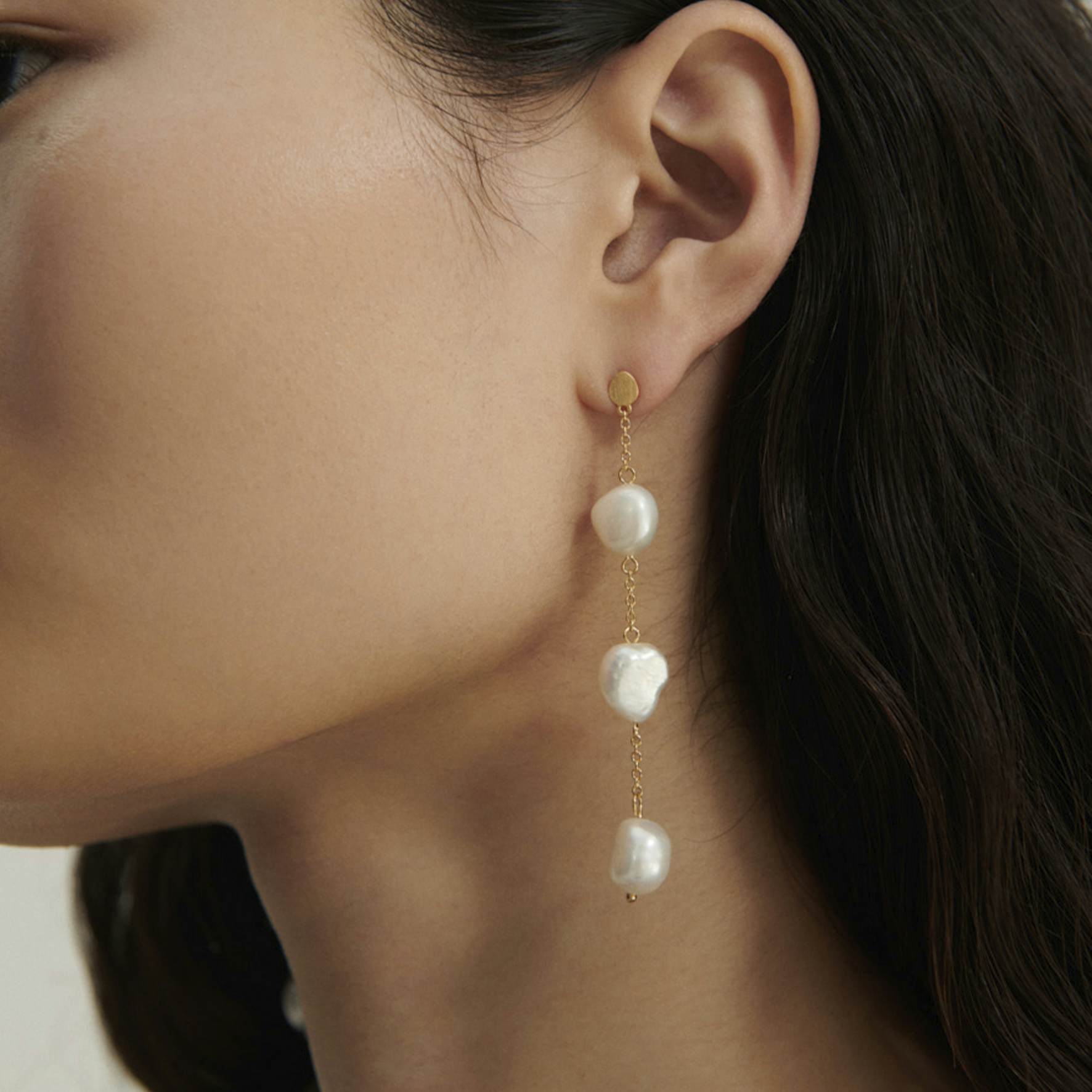 3-Pearls Earchains från Sorelle Jewellery i Silver Sterling 925