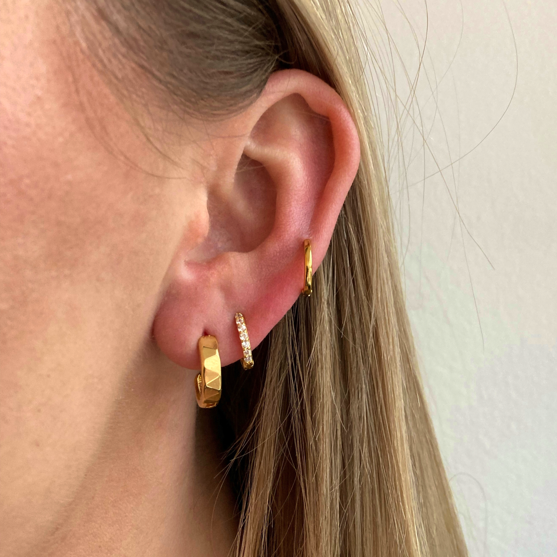Caroline Chunky Hoops z A-Hjort Jewellery v Pozlacené stříbro sterling 925