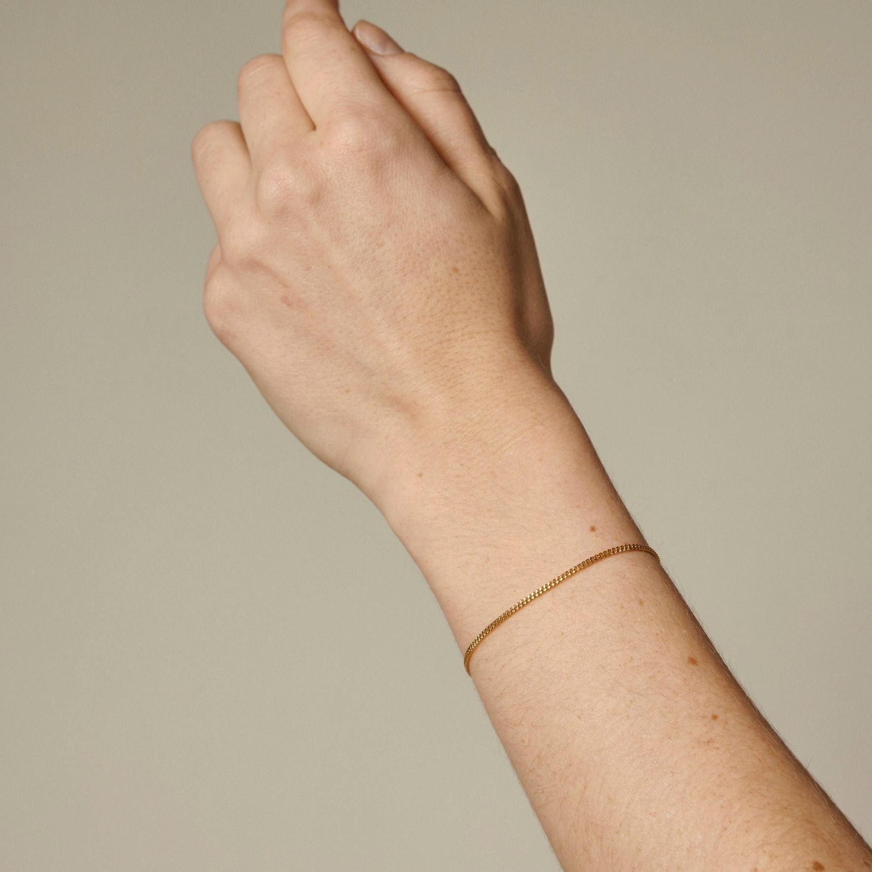 Curb Chain Bracelet - 1,75 mm von Enamel Copenhagen in Silber Sterling 925