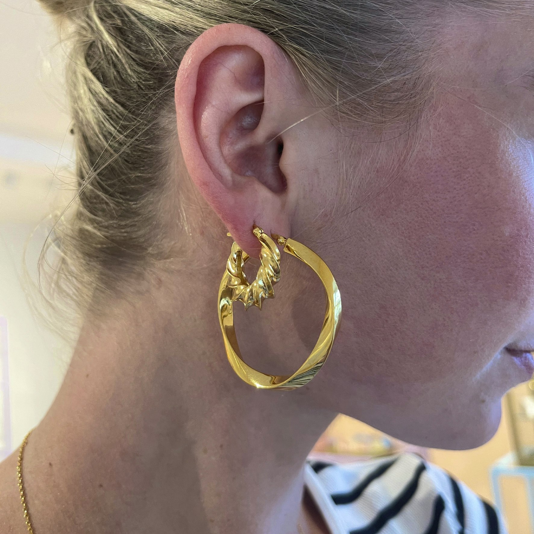 Ellie Hoops