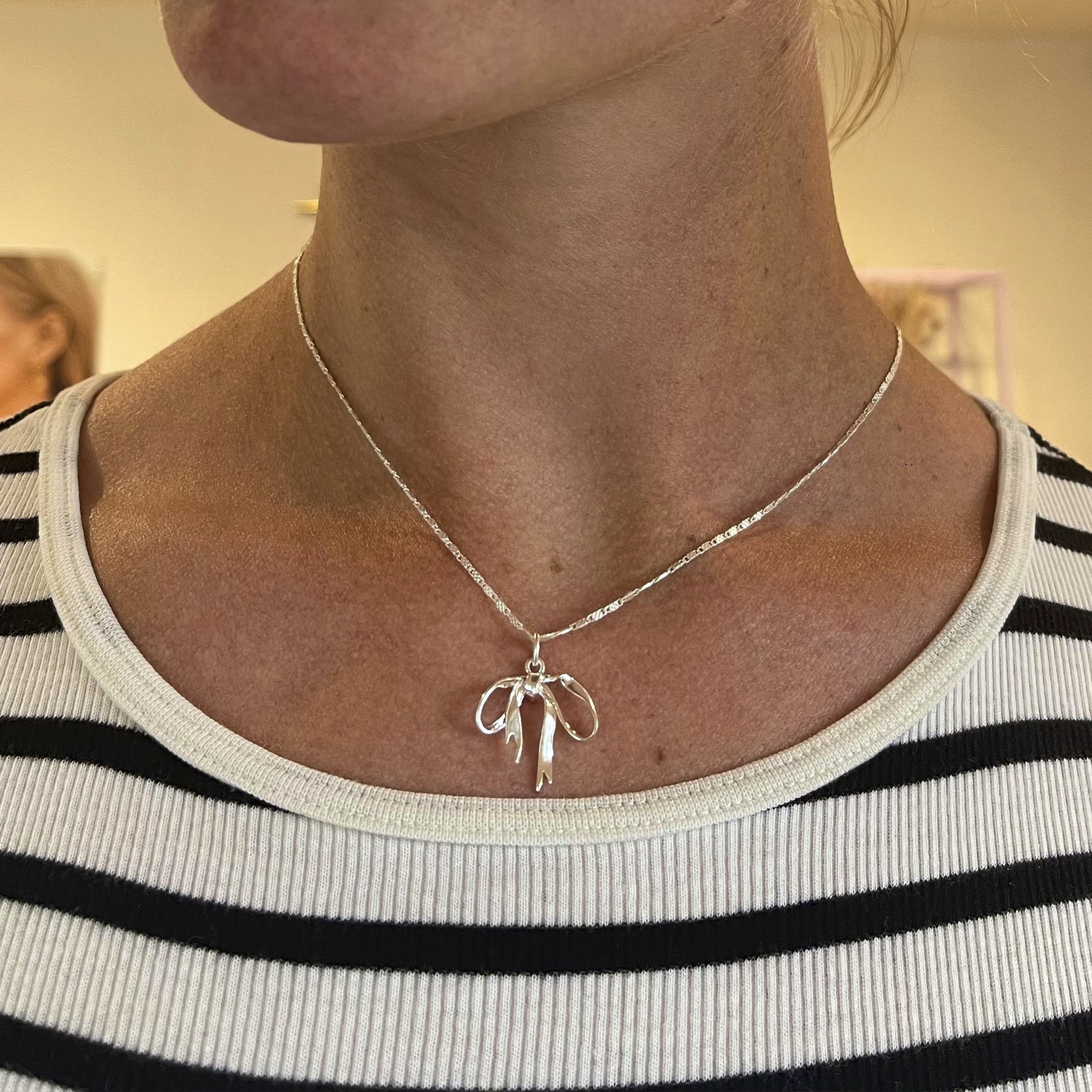 Ribbon Necklace