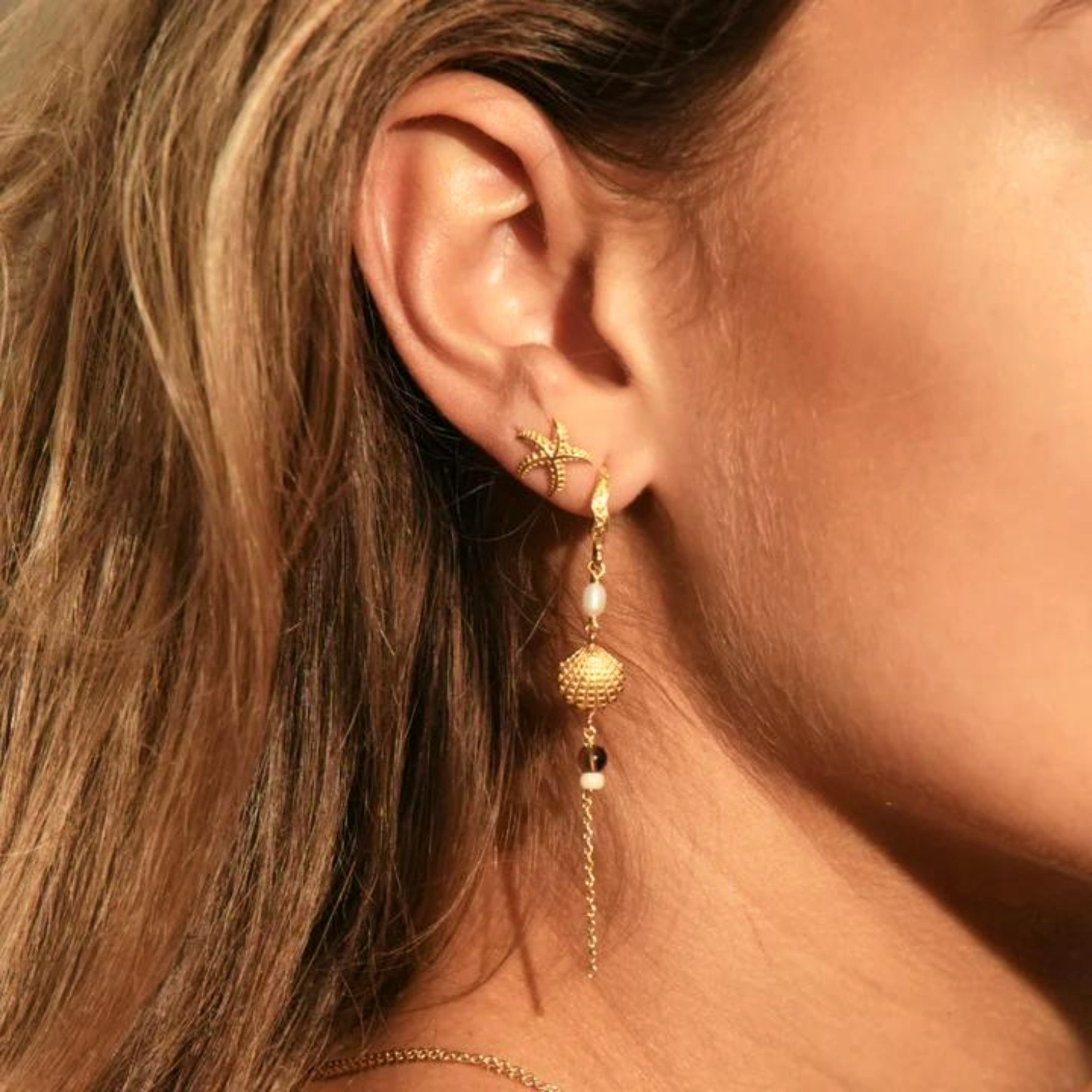 Marina Seashell Earchains fra Sistie i Forgyldt-Sølv Sterling 925