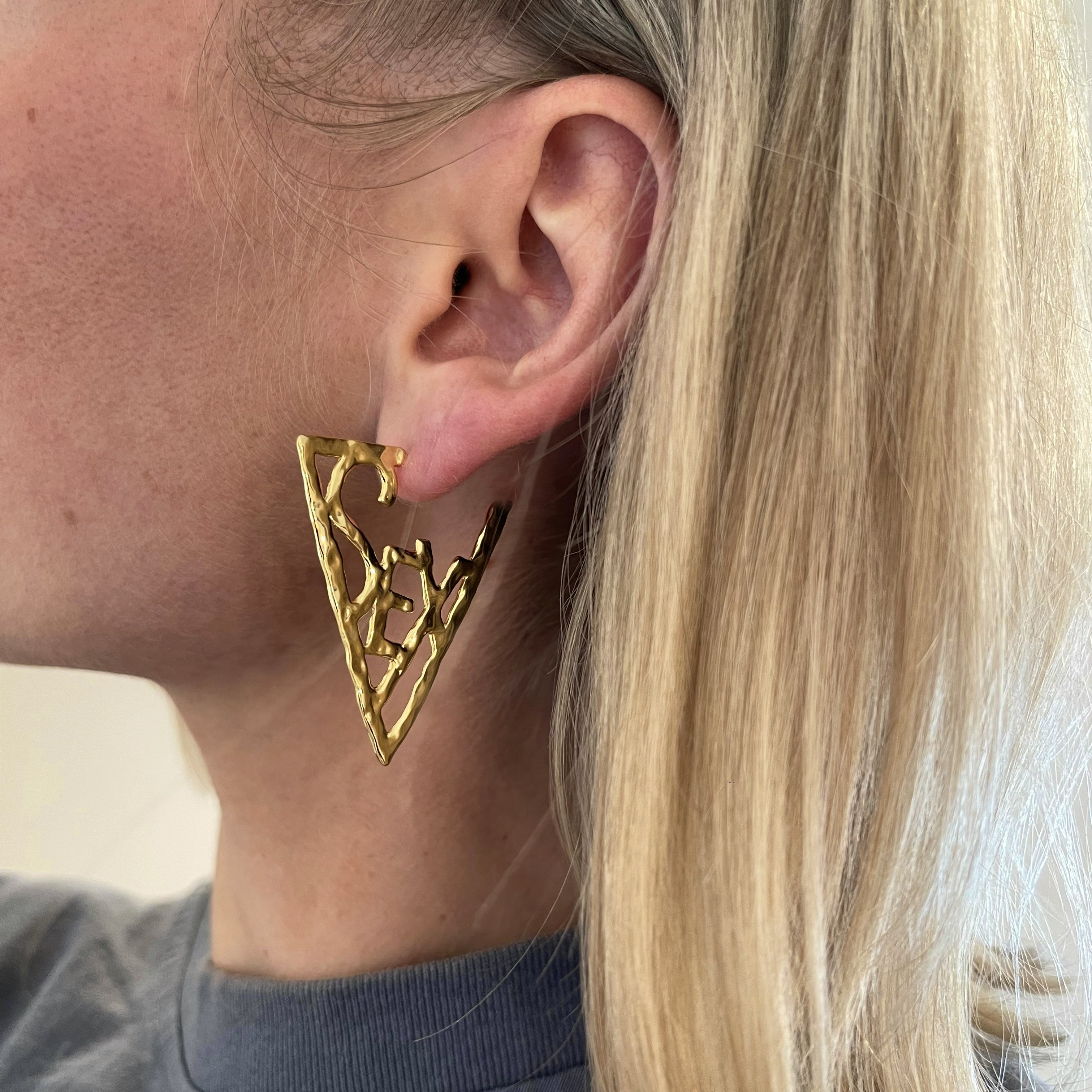 Sex Earring fra Jane Kønig i Forgyldt-Sølv Sterling 925