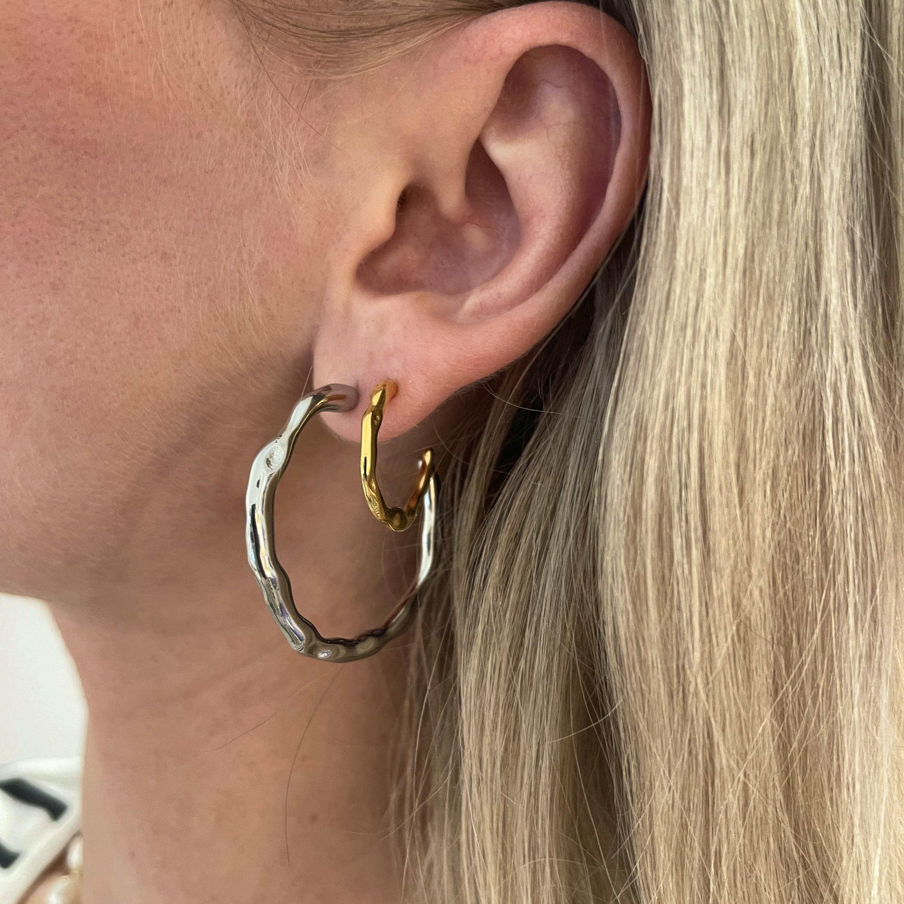 Gabi x Sistie 2nd Hoops Large