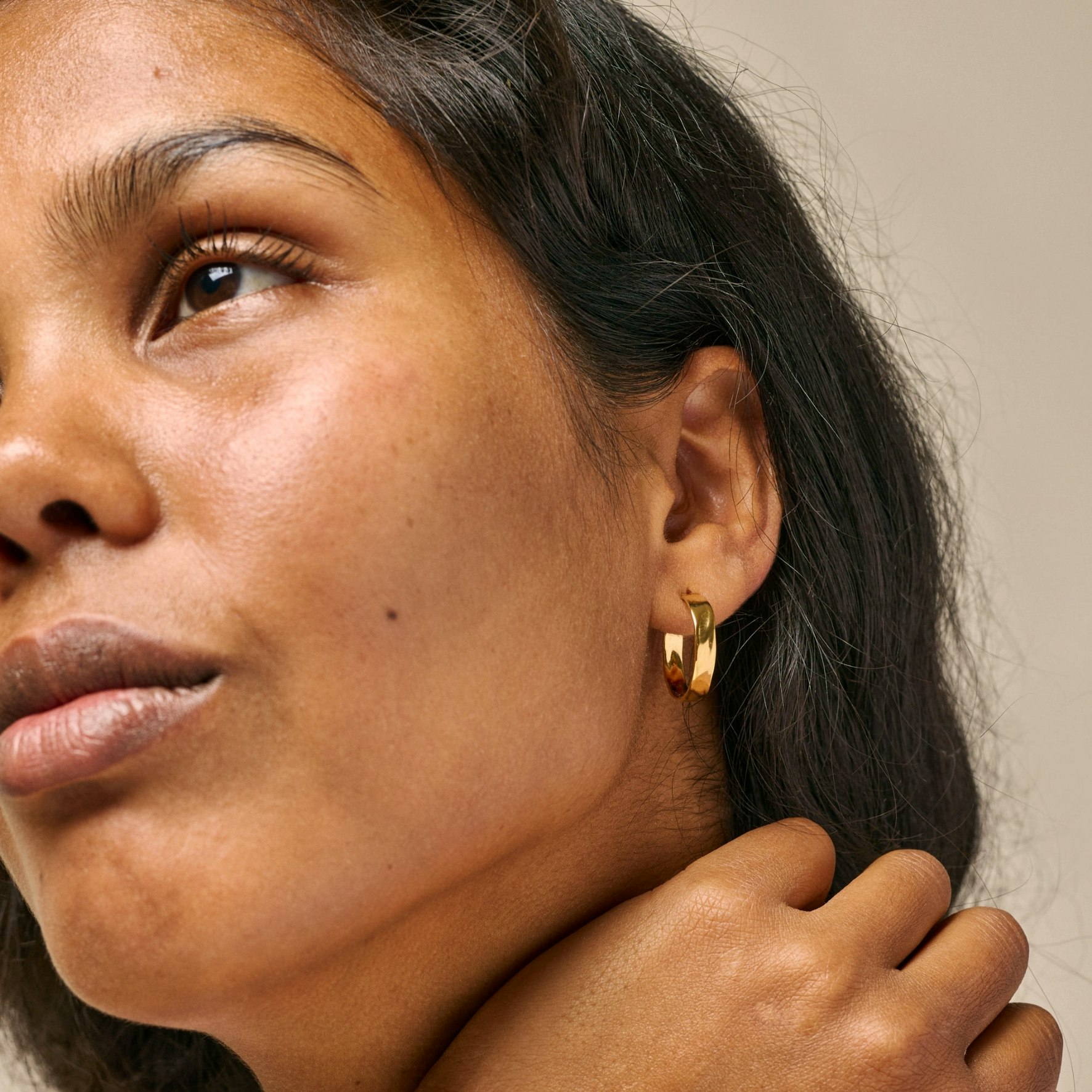 Sandra Narrow Hoops fra Enamel Copenhagen i Forgylt-Sølv Sterling 925