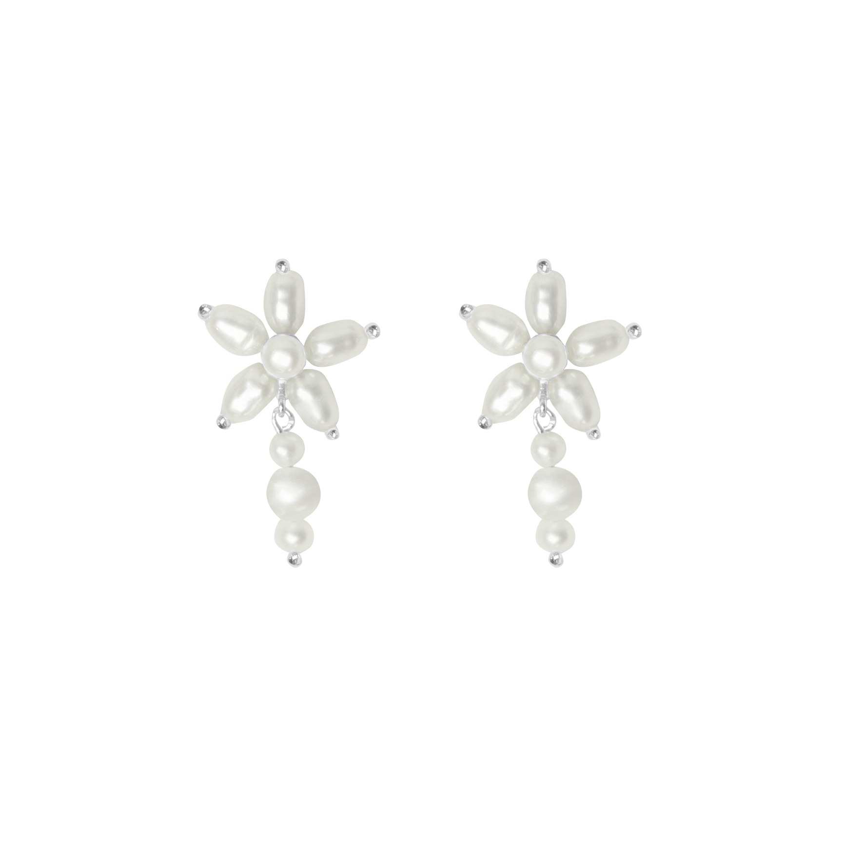 Pearl Signature Earhangers Short fra byBiehl i Sølv Sterling 925
