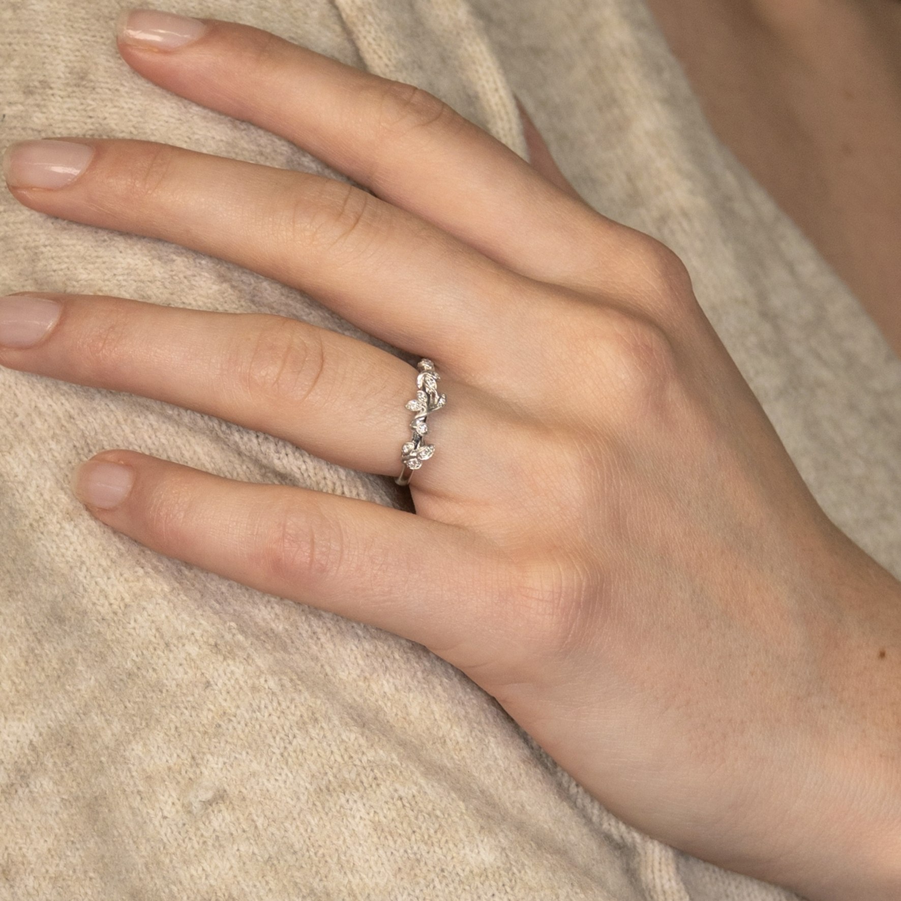 Jungle Ivy Sparkle Ring z byBiehl v Stříbro Sterling 925