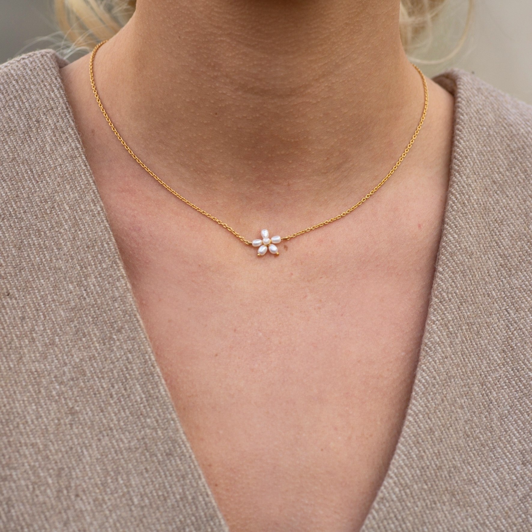 Pearl Signature Necklace z byBiehl v Pozlacené stříbro sterling 925
