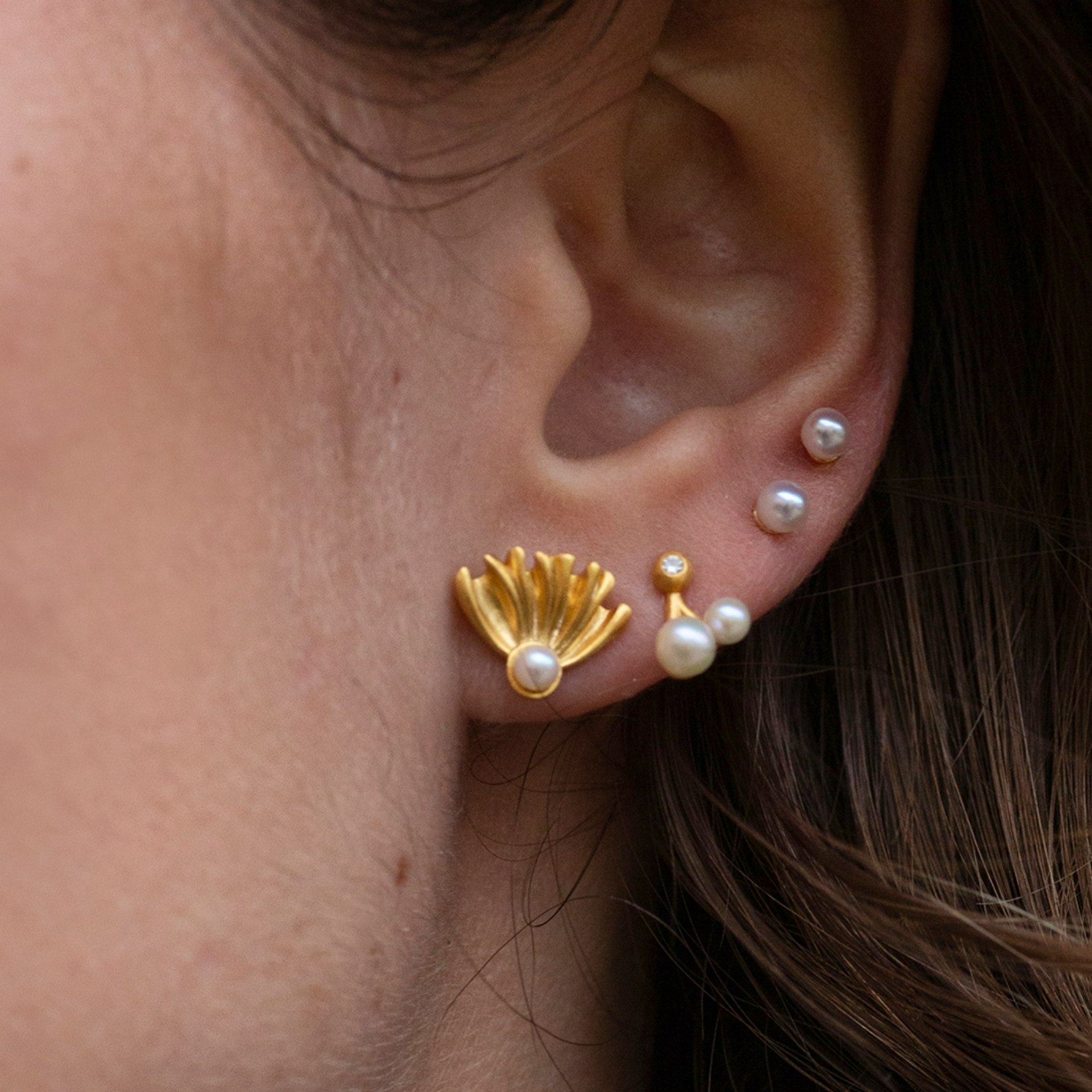 Coco Cherry Studs z byBiehl v Pozlacené stříbro sterling 925