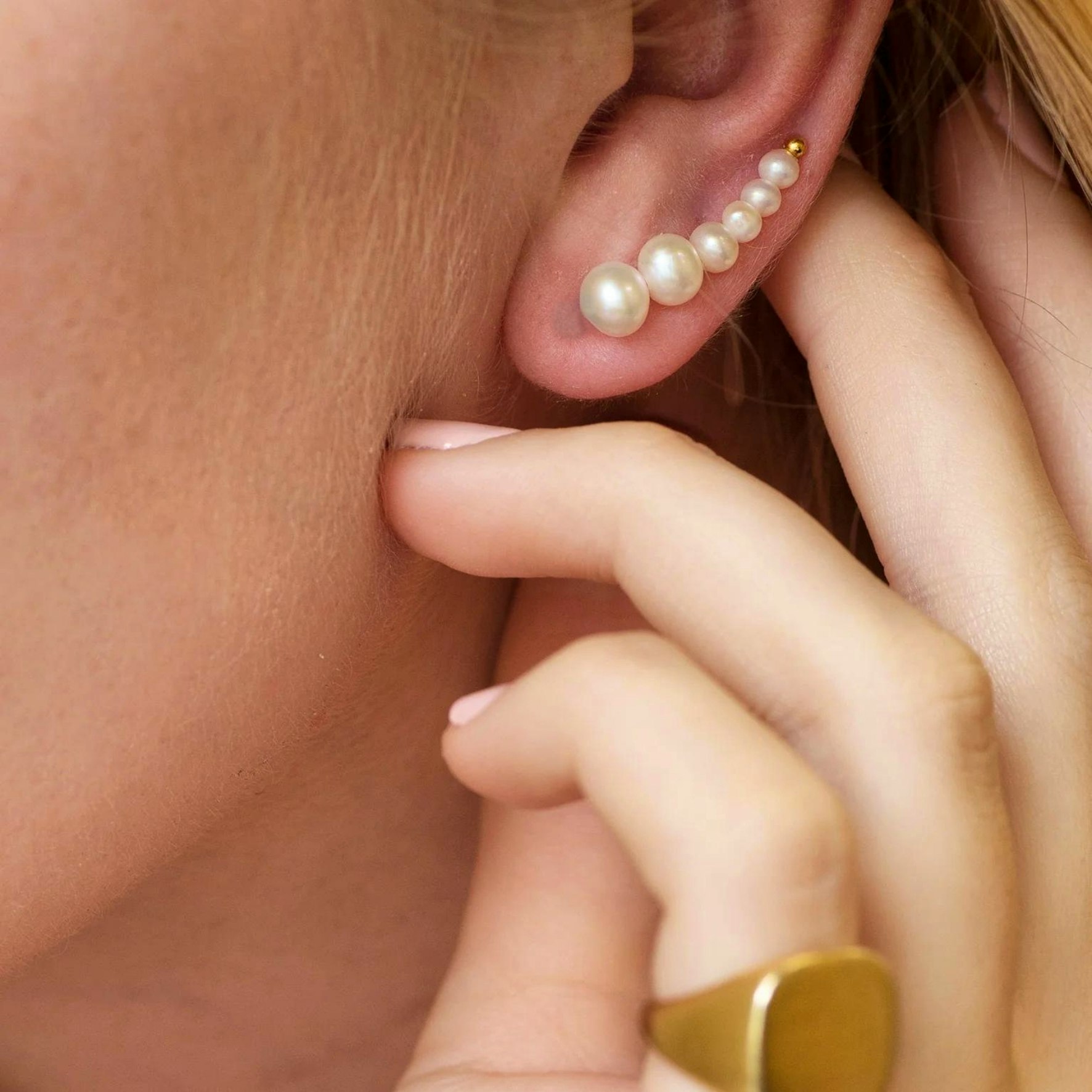 Aura Earclimbers Large z byBiehl v Pozlacené stříbro sterling 925