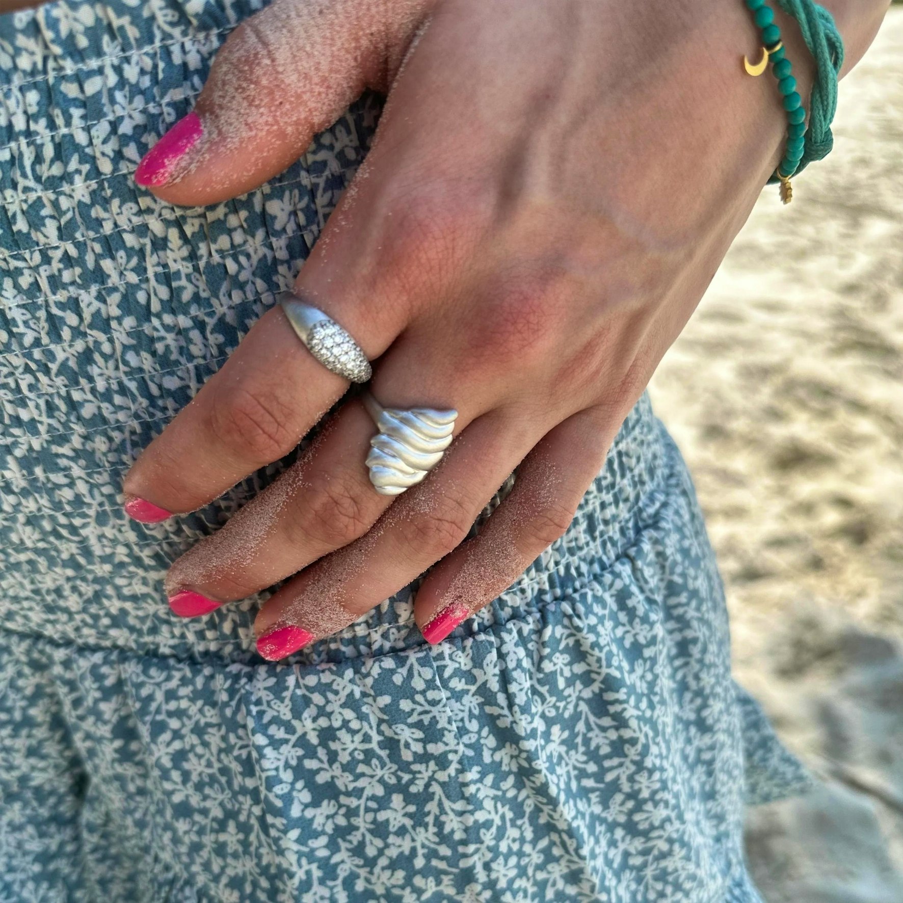 Dunes Ring von byBiehl in Vergoldet-Silber Sterling 925