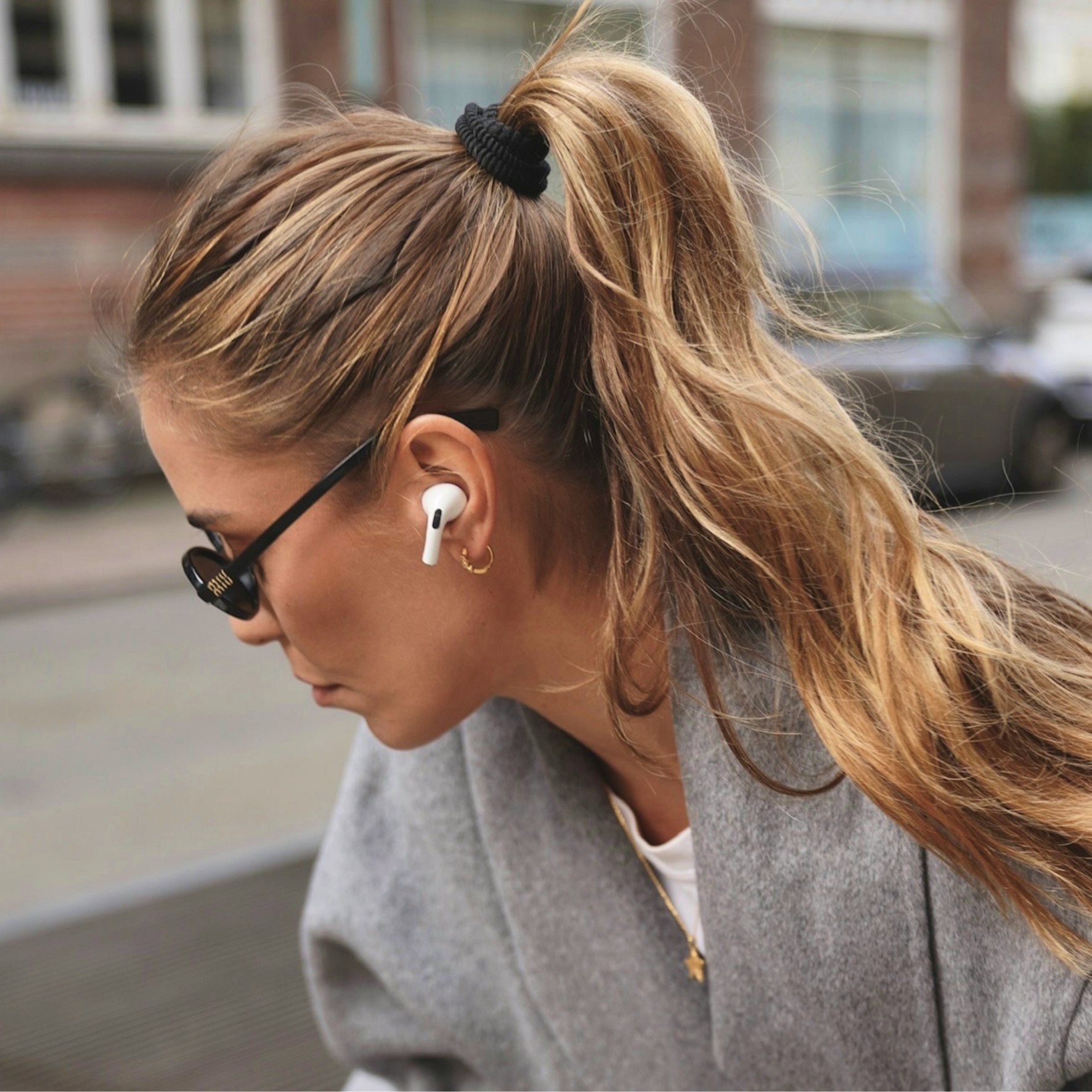 Magnolia Hoops von Hultquist Copenhagen in Vergoldet-Silber Sterling 925