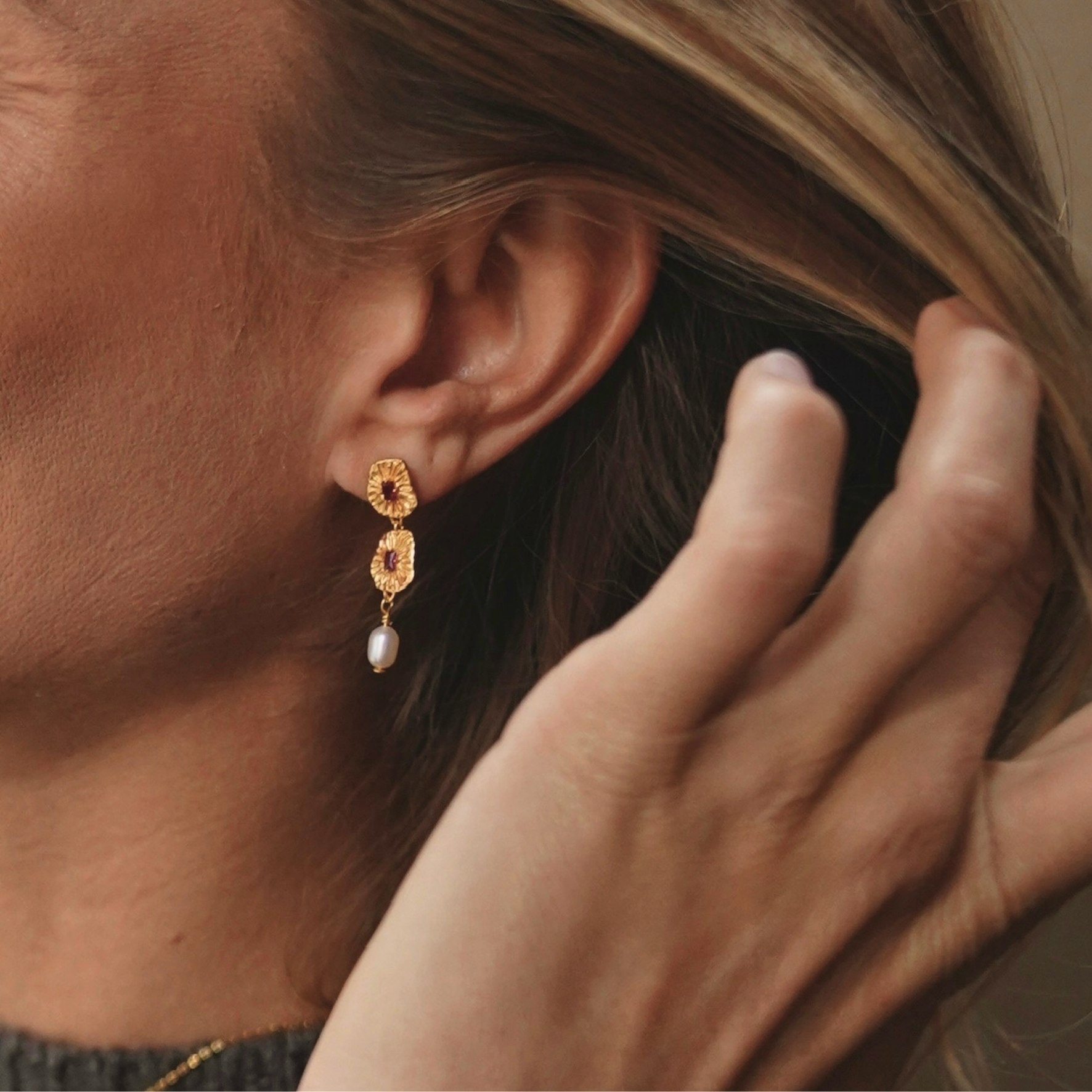 Nola Big Earrings fra Hultquist Copenhagen i Forgylt-Sølv Sterling 925