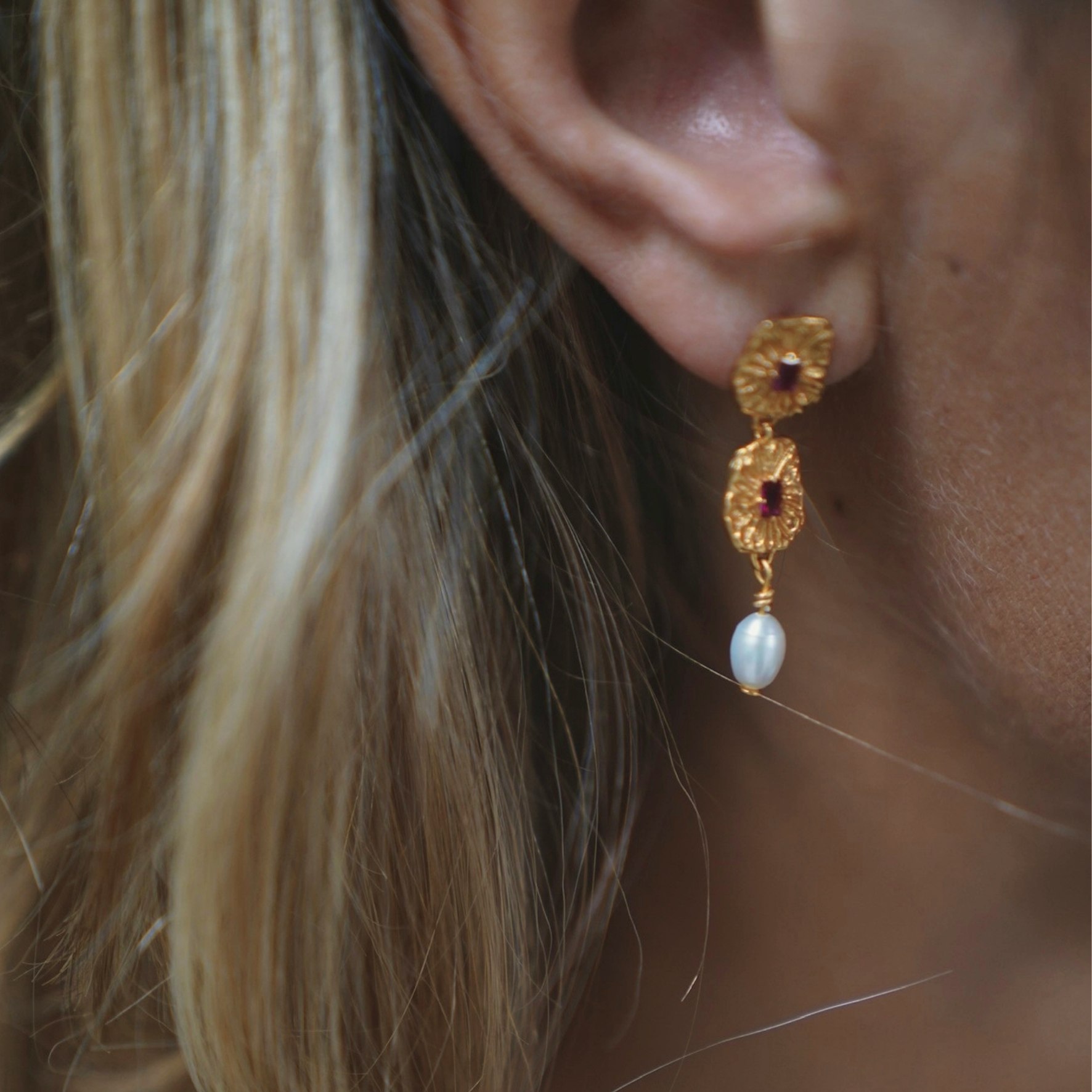 Nola Big Earrings fra Hultquist Copenhagen i Forgylt-Sølv Sterling 925
