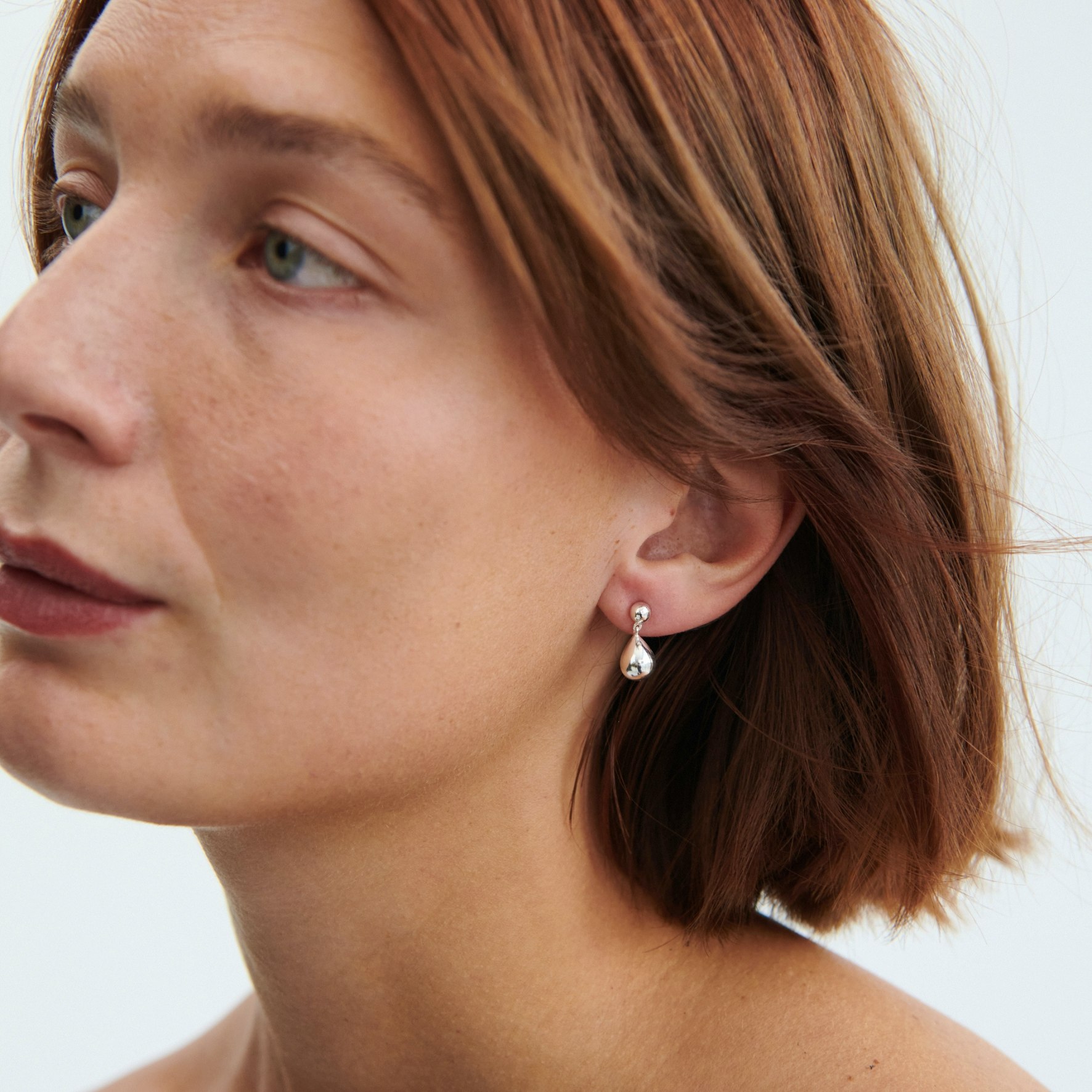Driplet Earrings od Pernille Corydon w Srebro próby 925.