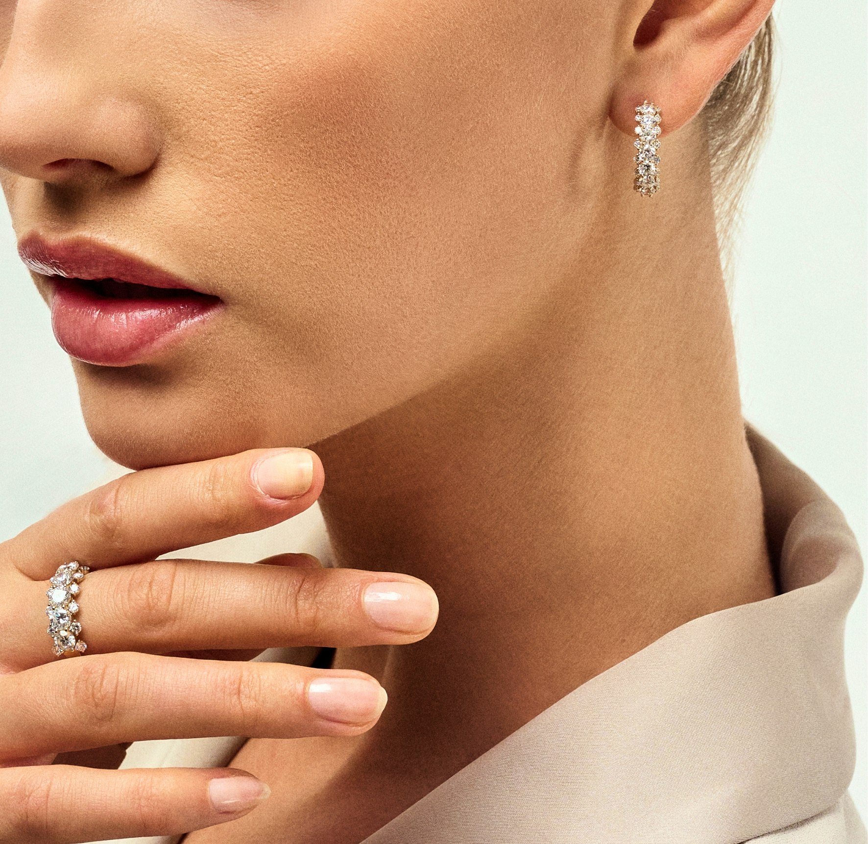 Fior Earrings 2.43 ct fra Sif Jakobs Diamond i Hvid Guld