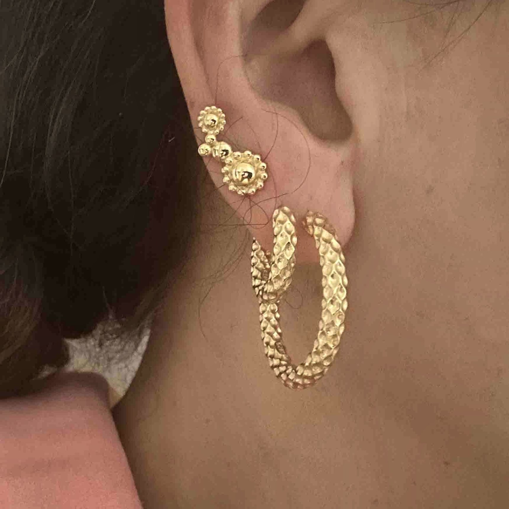 Sabrina Large Hoops fra Nuni Copenhagen i Forgylt-Sølv Sterling 925