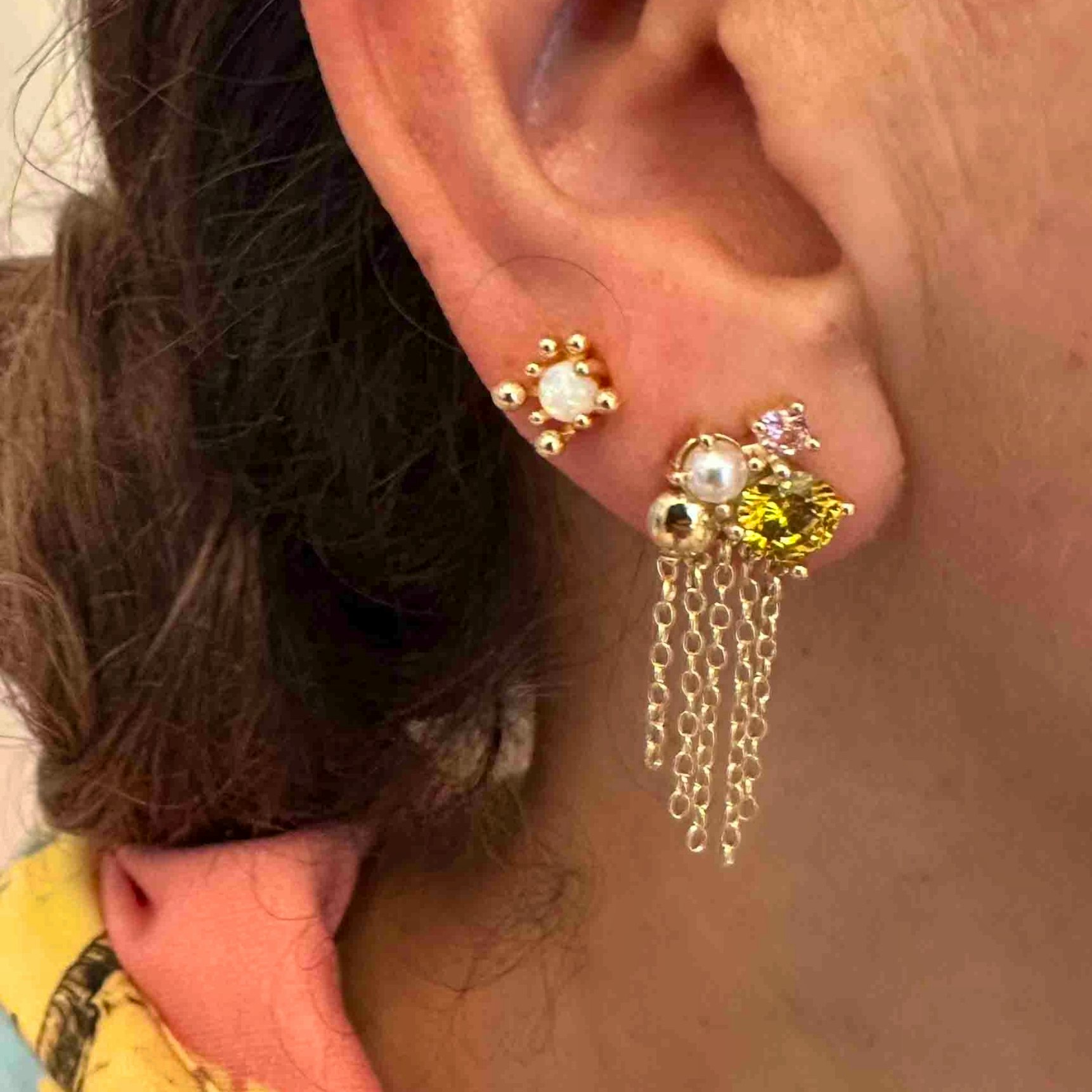 Winnie Off-White Earsticks fra Nuni Copenhagen i Forgylt-Sølv Sterling 925