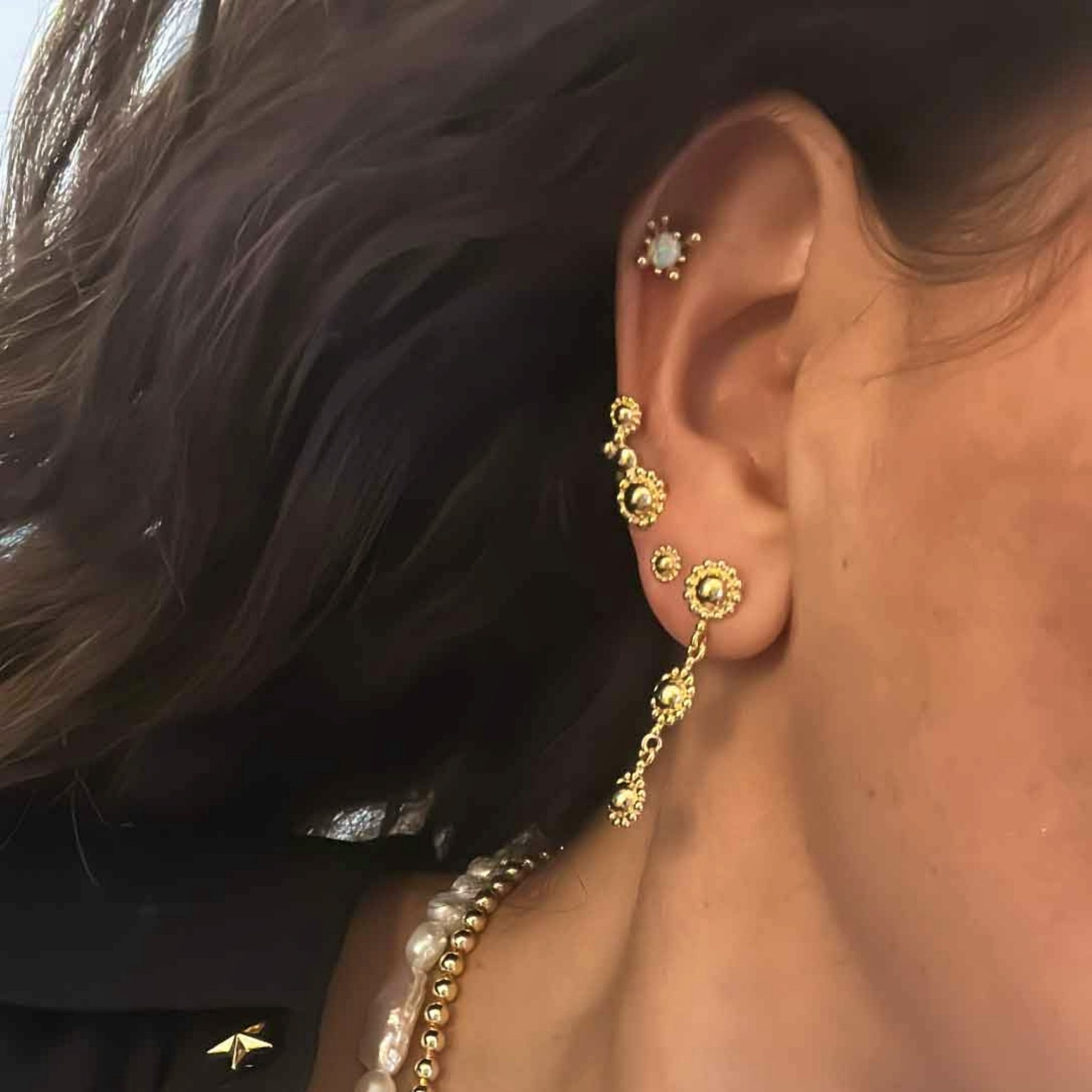 Ramona Ear Crawler fra Nuni Copenhagen i Forgyldt-Sølv Sterling 925