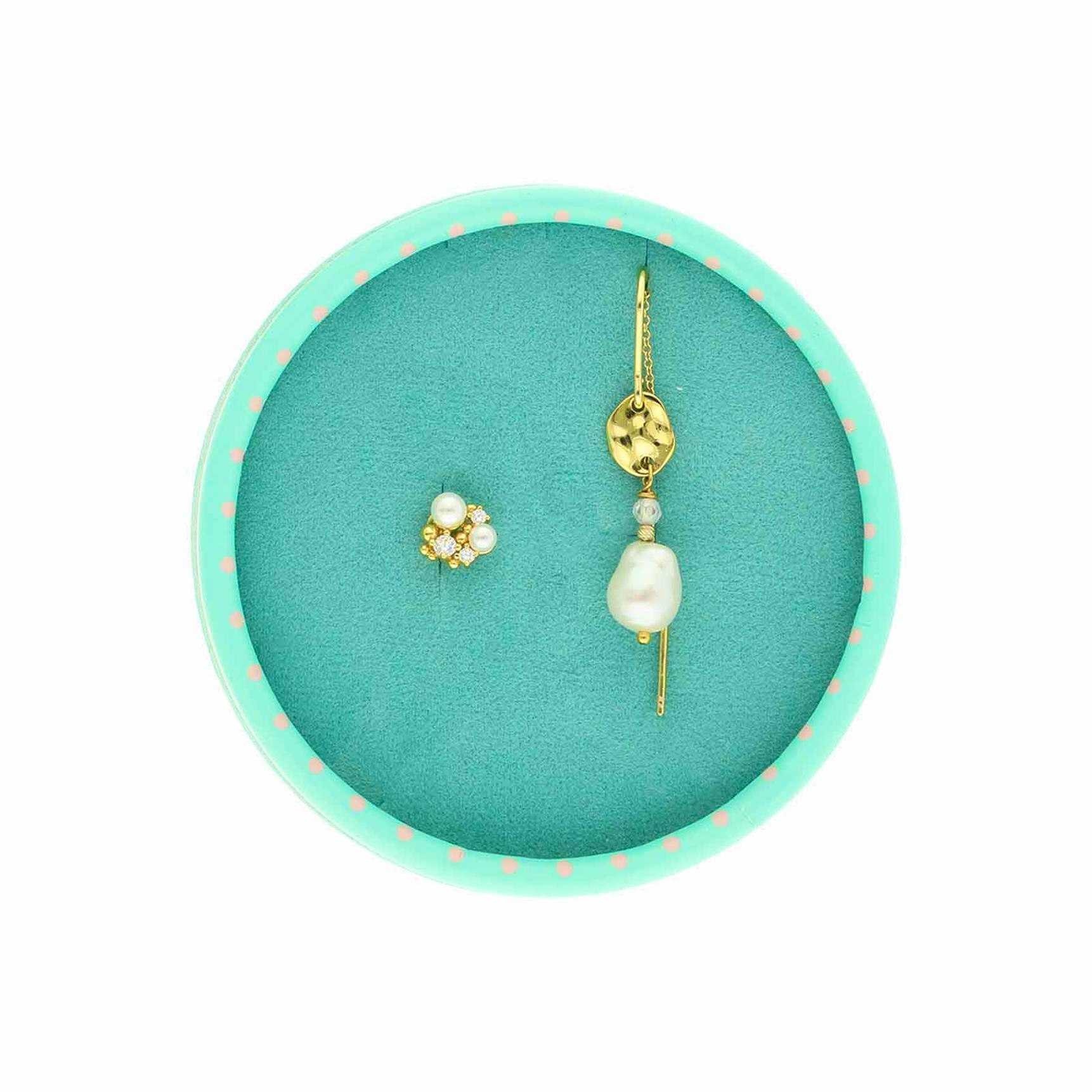 Girly Pearly Pearl Earring Box fra Nuni Copenhagen i Forgylt-Sølv Sterling 925
