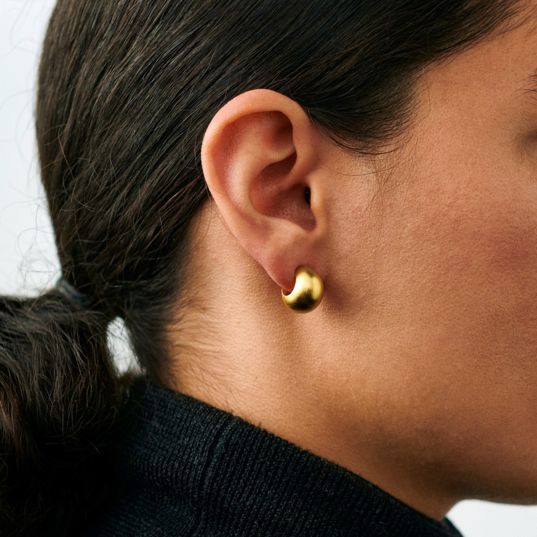 Small Echo Hoops van Pernille Corydon in Verguld messing