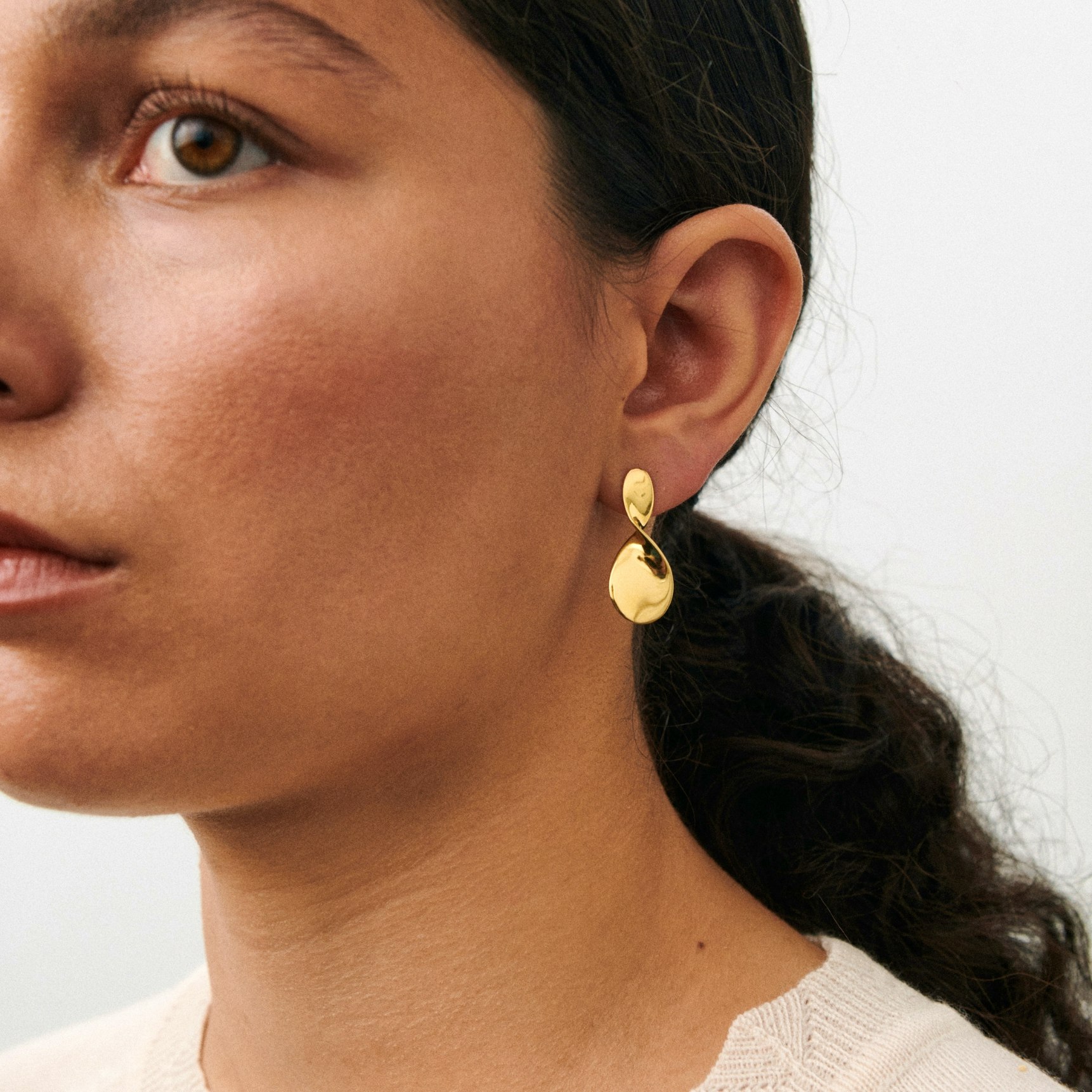 La Pausa Earrings fra Pernille Corydon i Sølvbelagt Messing
