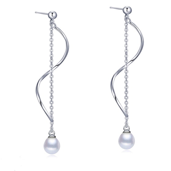 Anne Freshwaterpearl earrings fra By Anne i Sølv Sterling 925