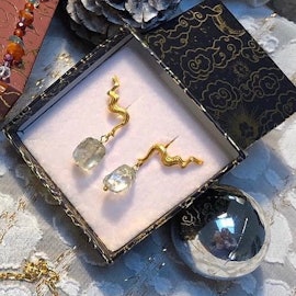Meteora earrings