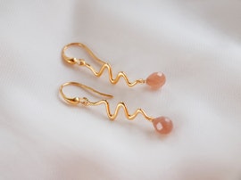 Saniya earrings peach