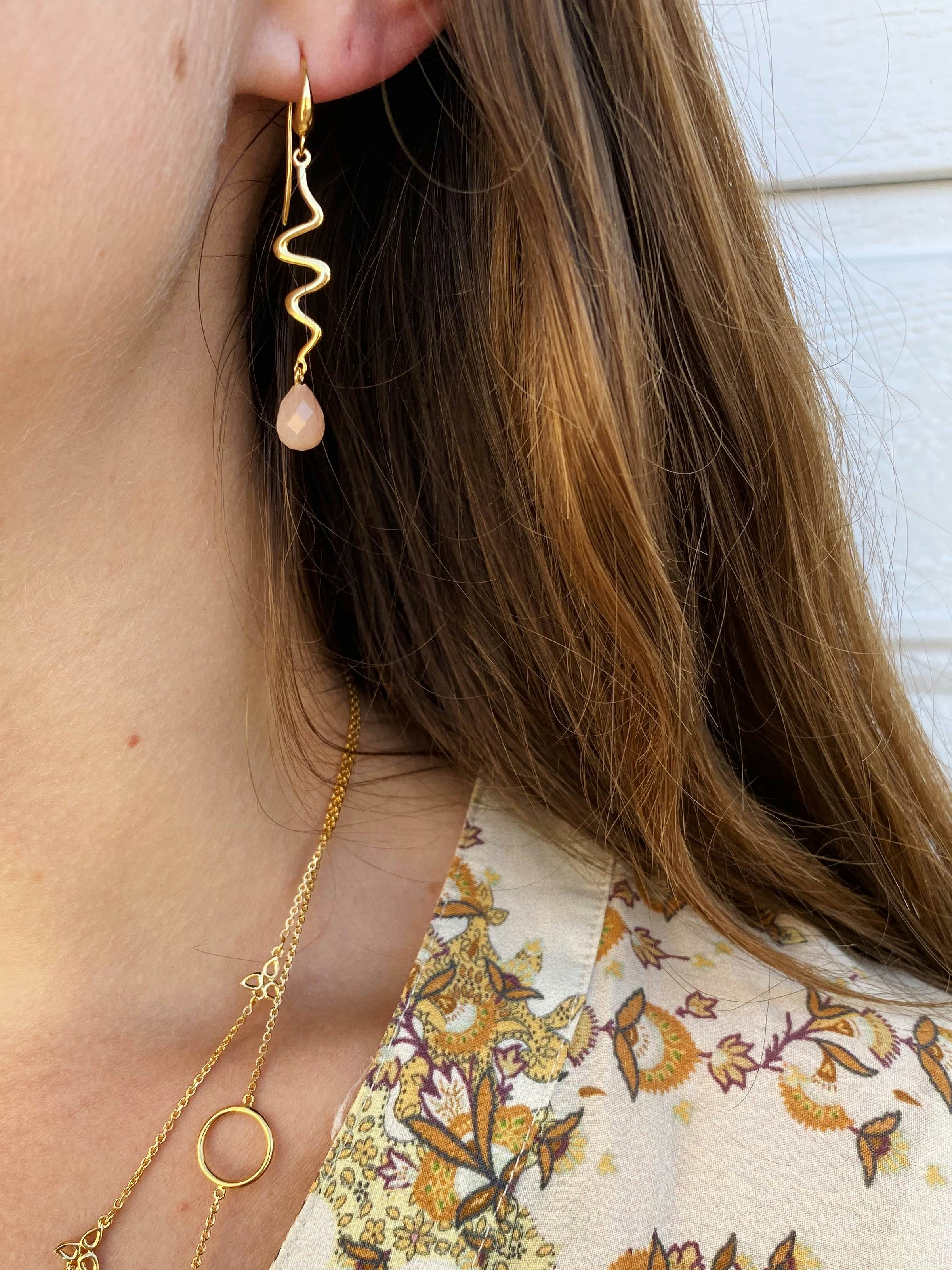 Saniya earrings peach von Izabel Camille in Silber Sterling 925