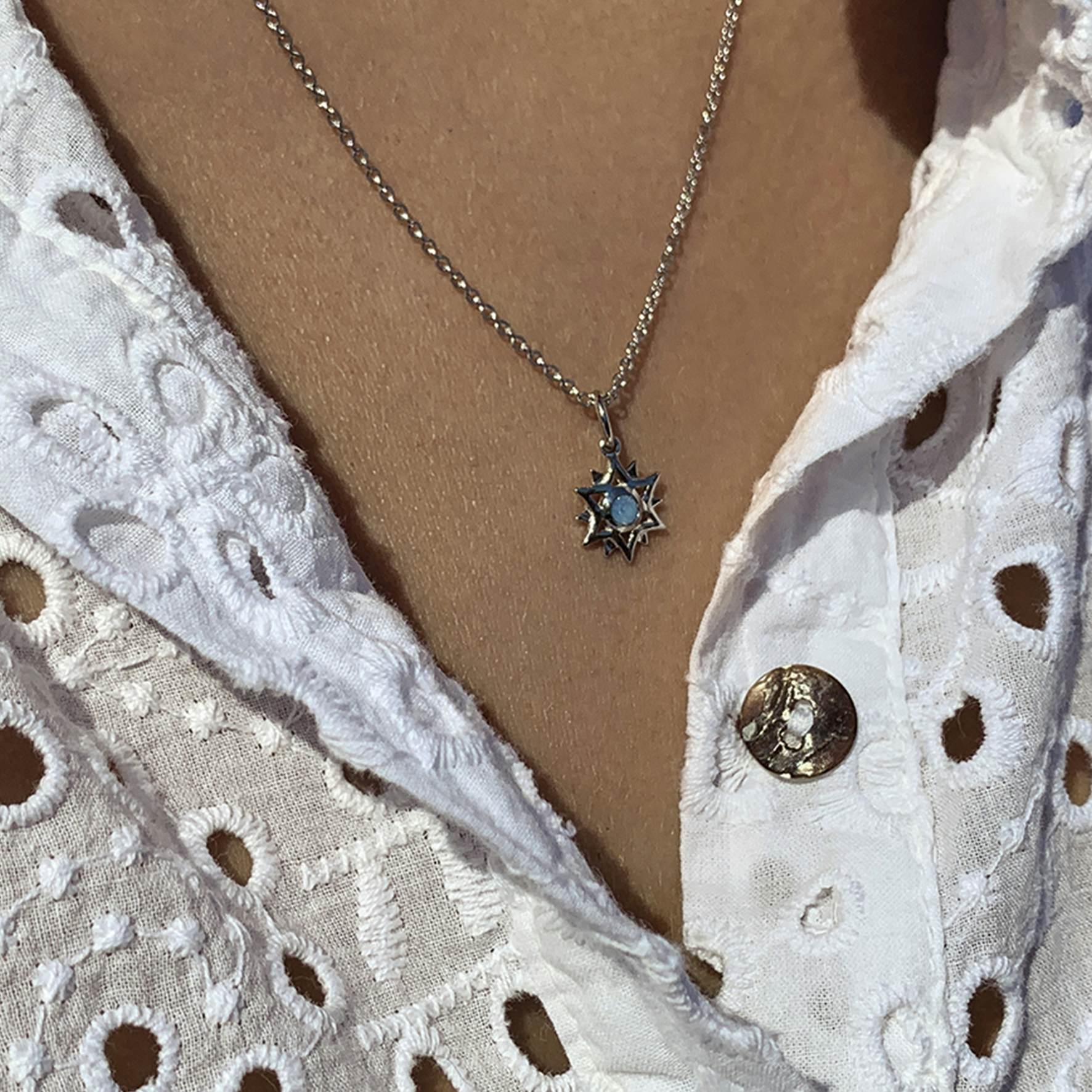 Olivia By Sistie Pendant Necklace Rose Opal fra Sistie i Forgylt-Sølv Sterling 925