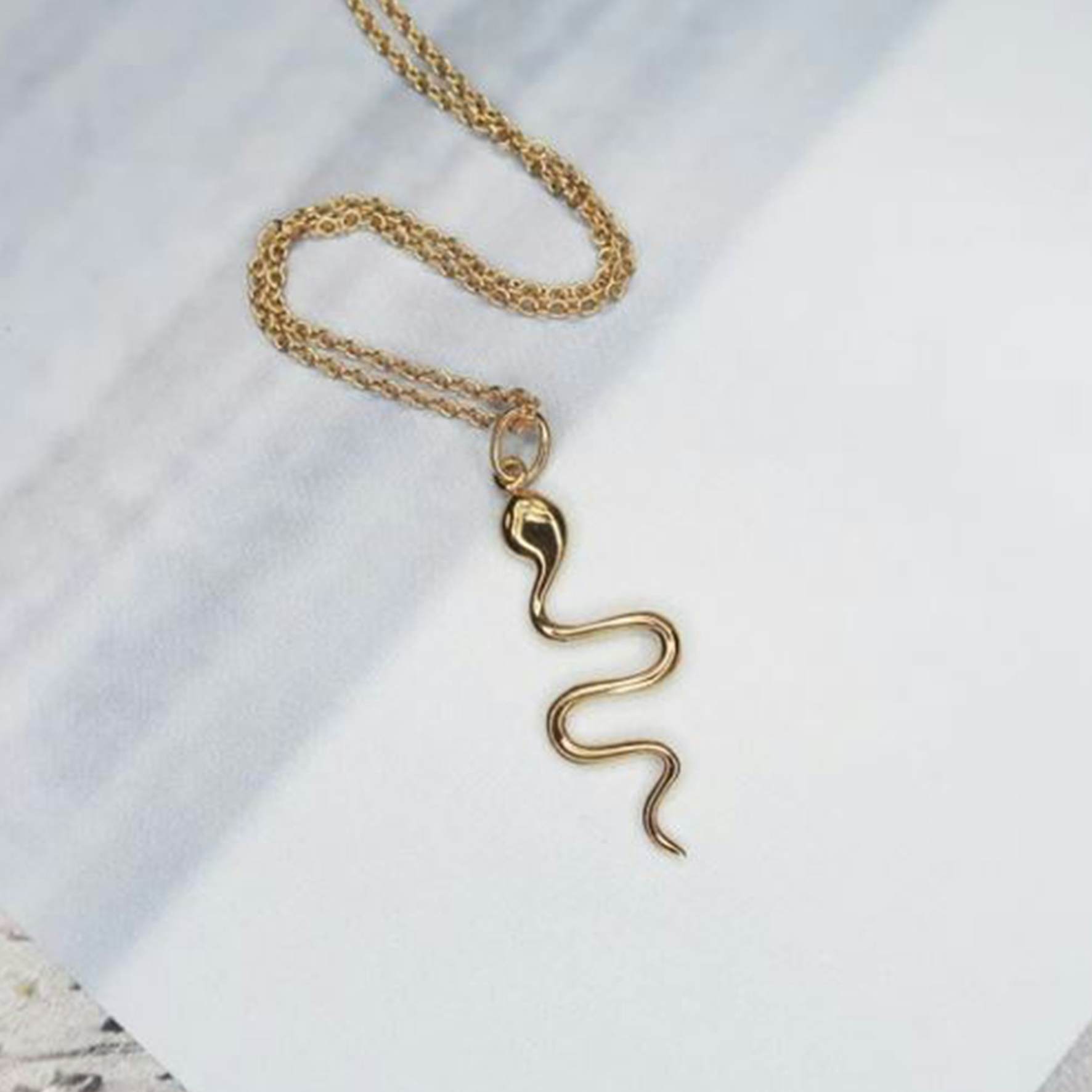 Young One Snake Necklace von Sistie in Vergoldet-Silber Sterling 925