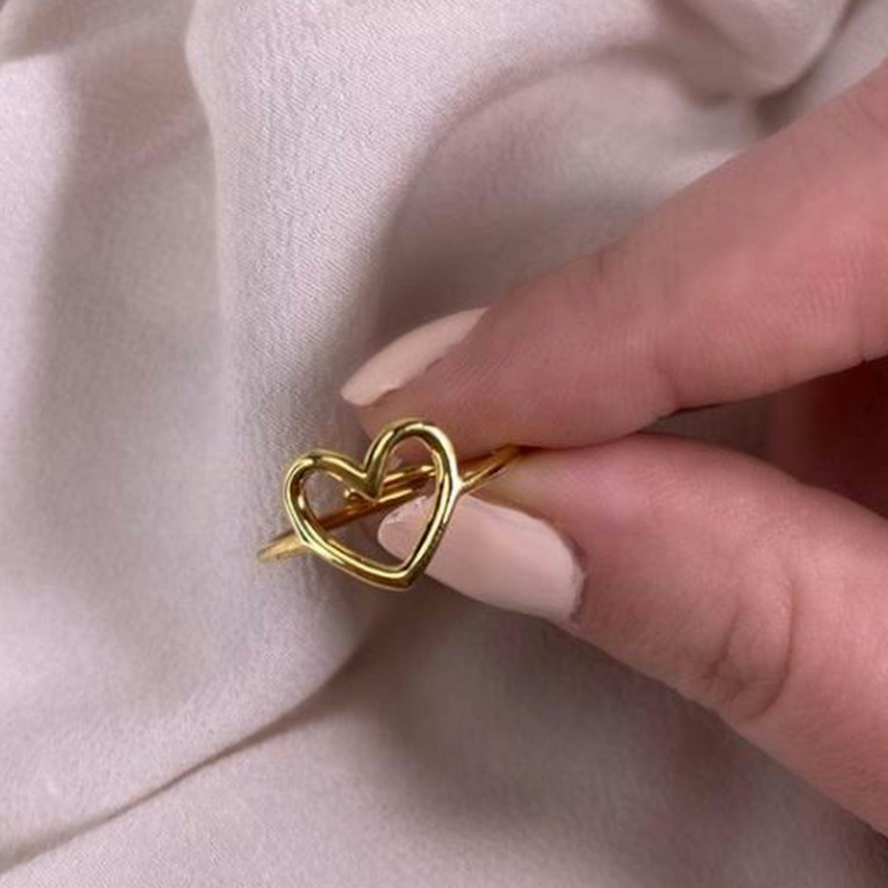 Love Charity Ring von Izabel Camille in Vergoldet-Silber Sterling 925