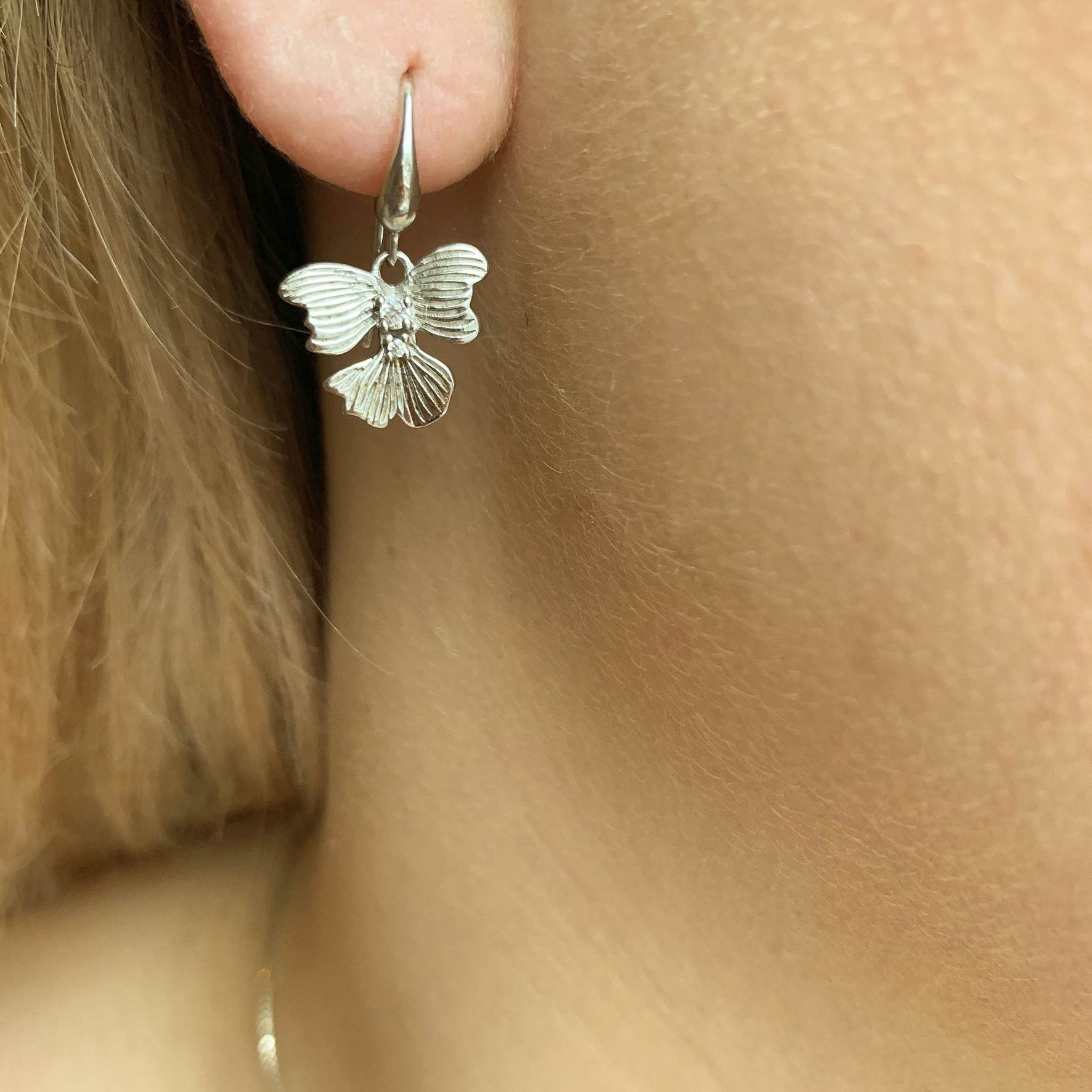 Violet Earrings von Izabel Camille in Silber Sterling 925